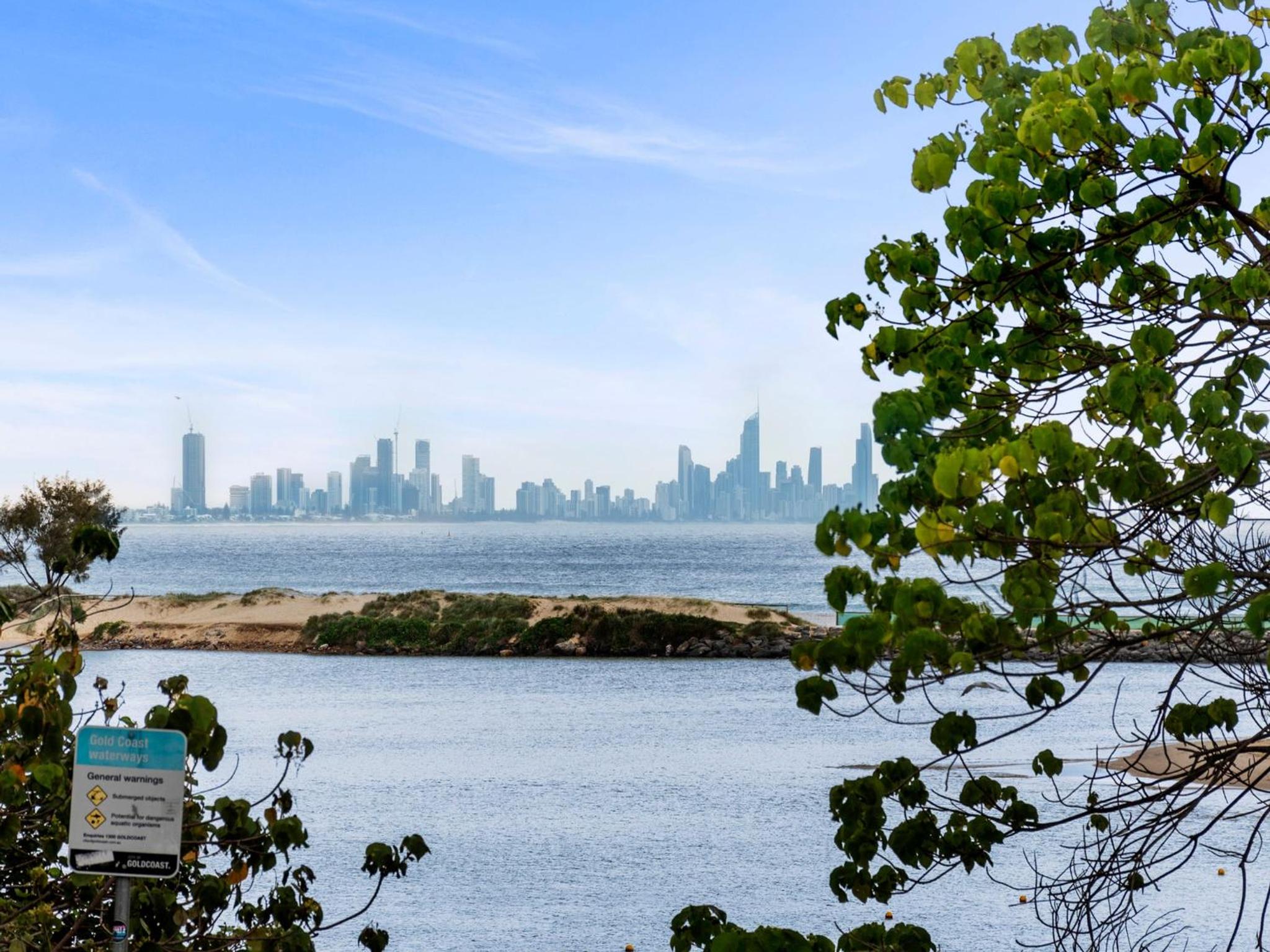 Currumbin Beachfront Haven