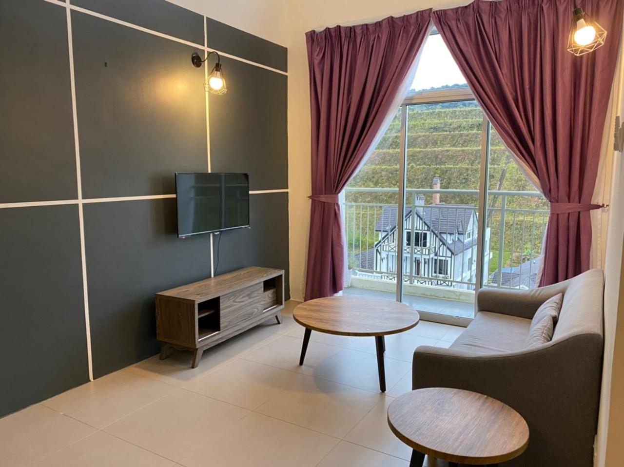 DreamScape Apartment @ Golden Hill