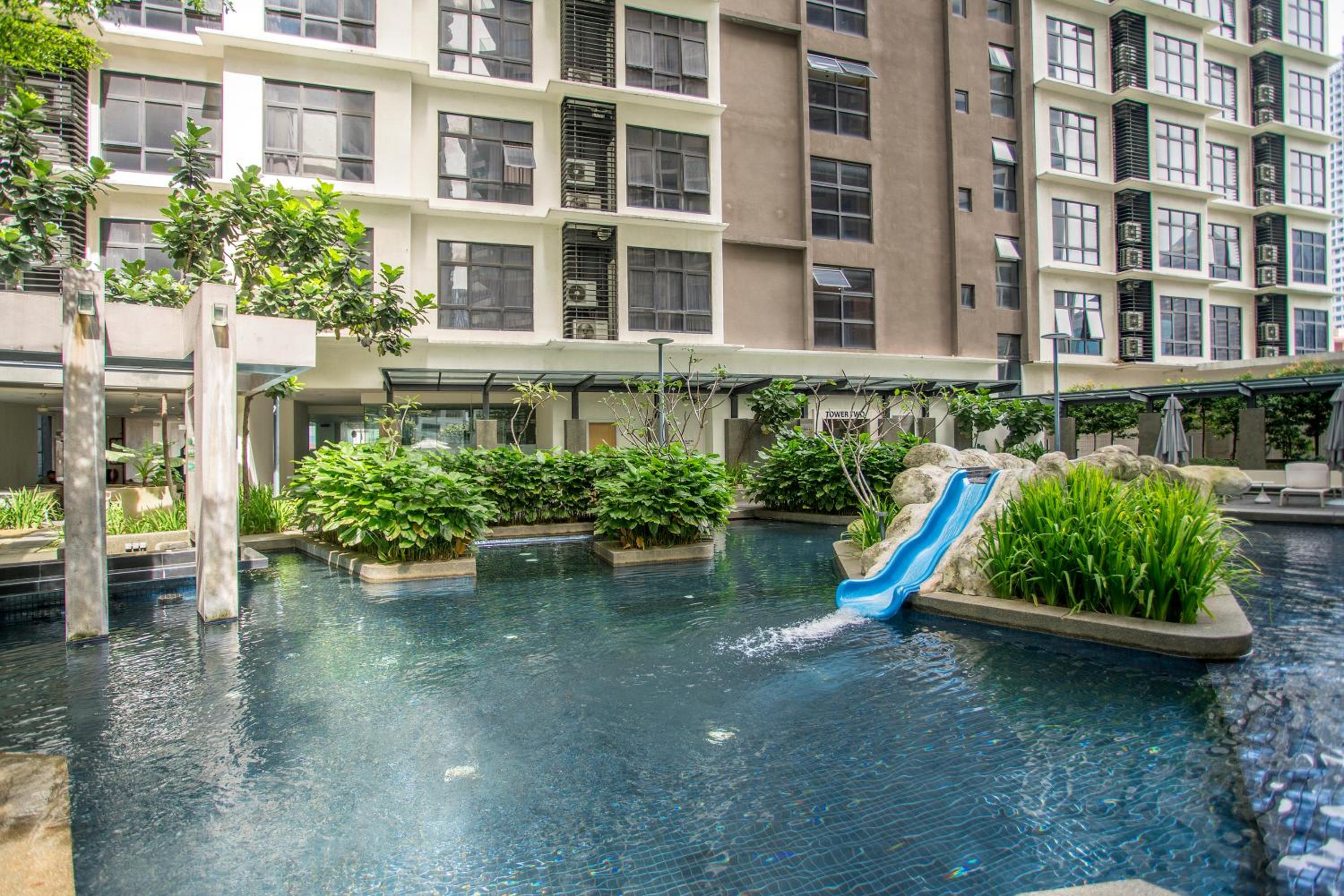 188 Suites KLCC by CoBNB