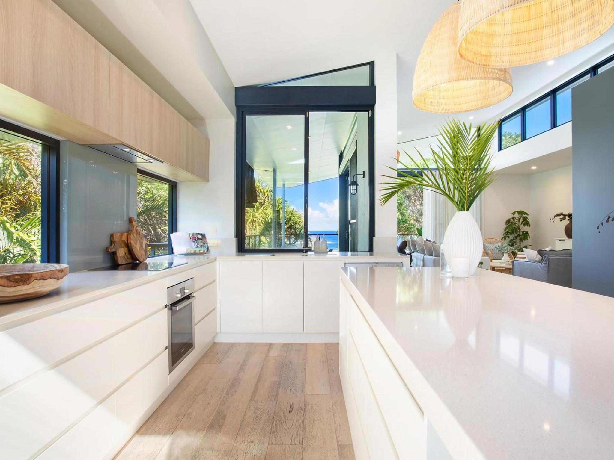 Wanda Ocean Front - Direct access to Tallow beach