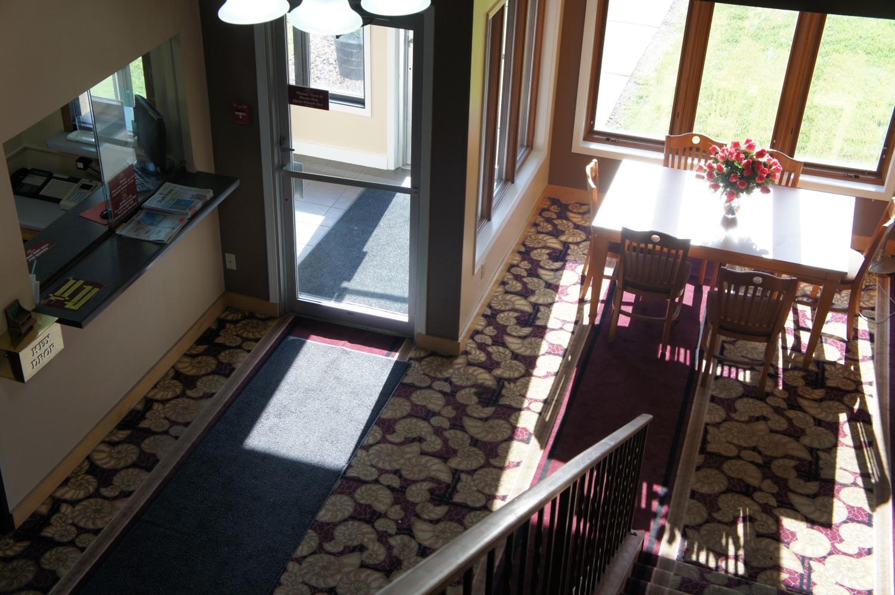 Coratel Inn and Suites Maple Grove - Property Image 25