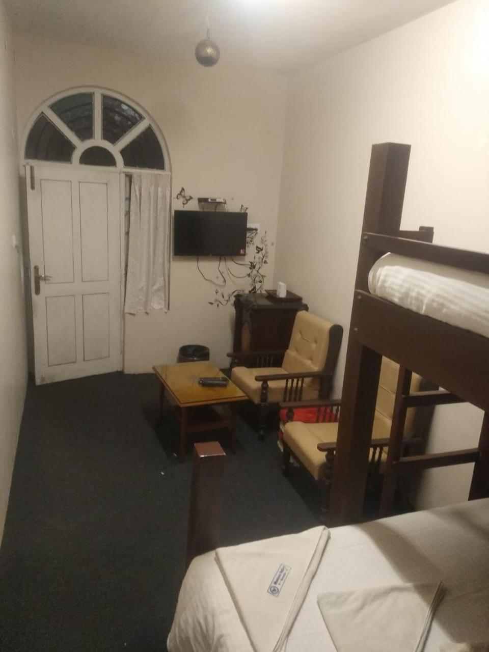 Photo 32