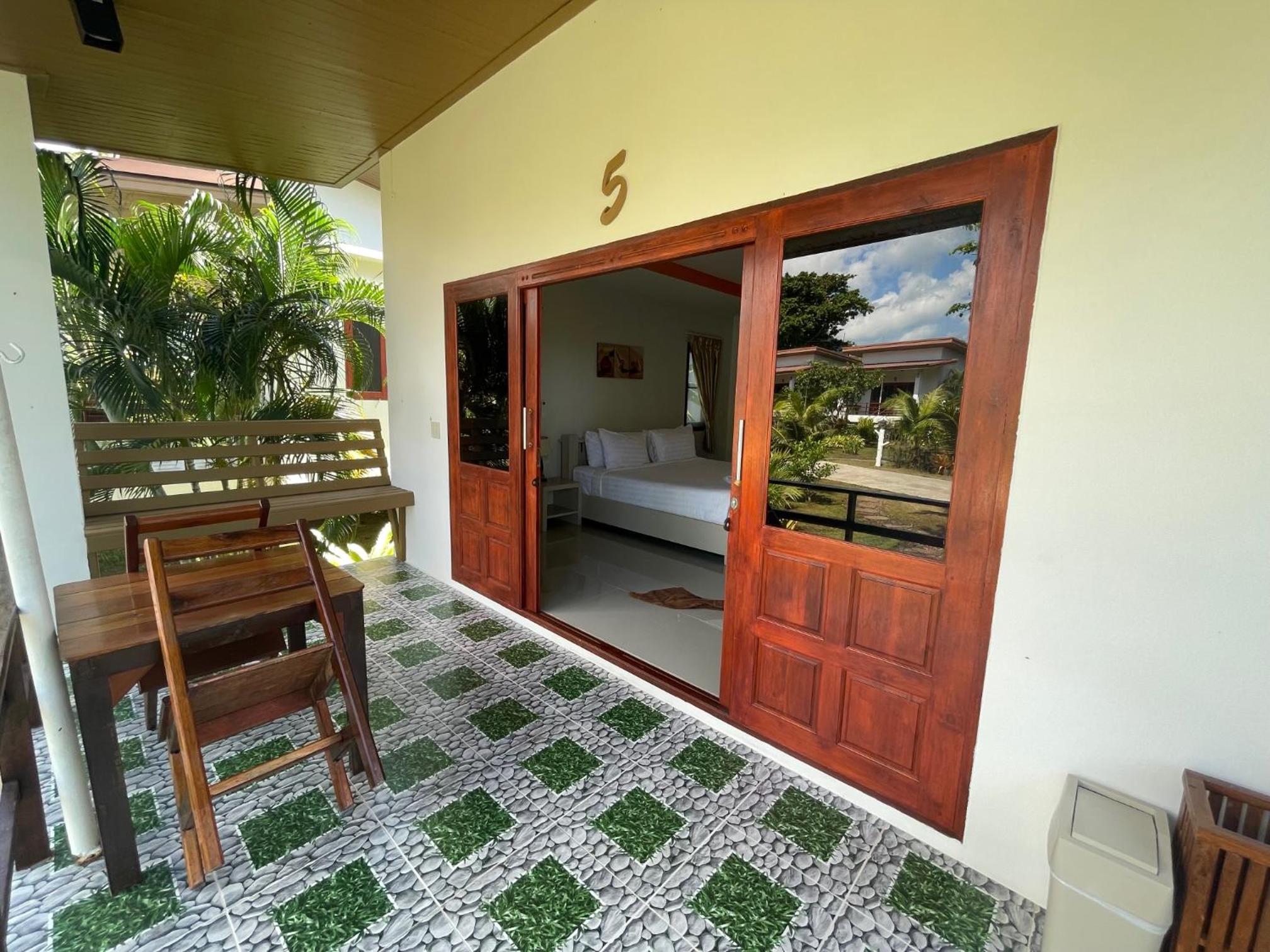 Breeze Bay Villas Koh Phangan