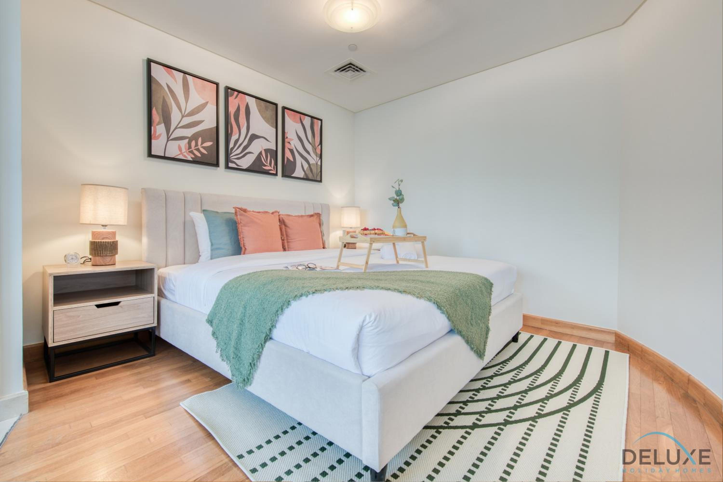Charming Studio at Sky Gardens DIFC by Deluxe Holiday Homes