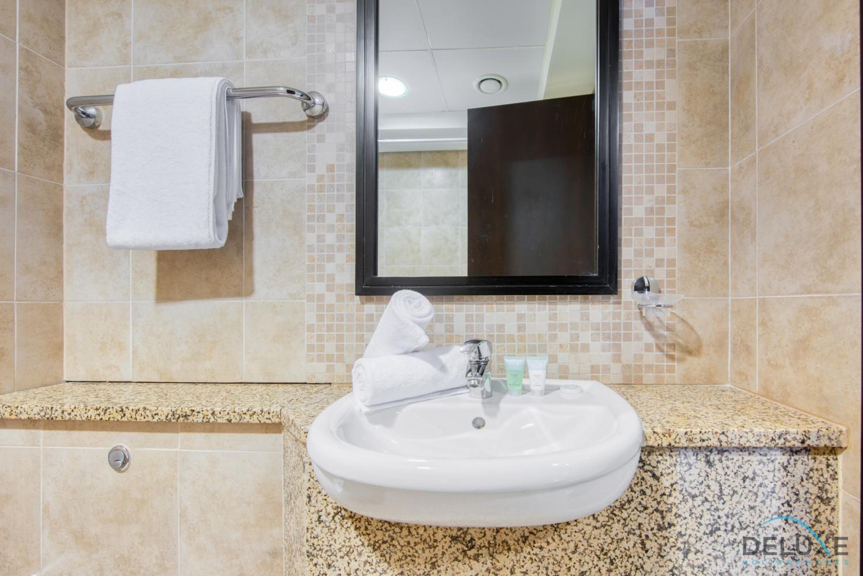 Charming Studio at Sky Gardens DIFC by Deluxe Holiday Homes