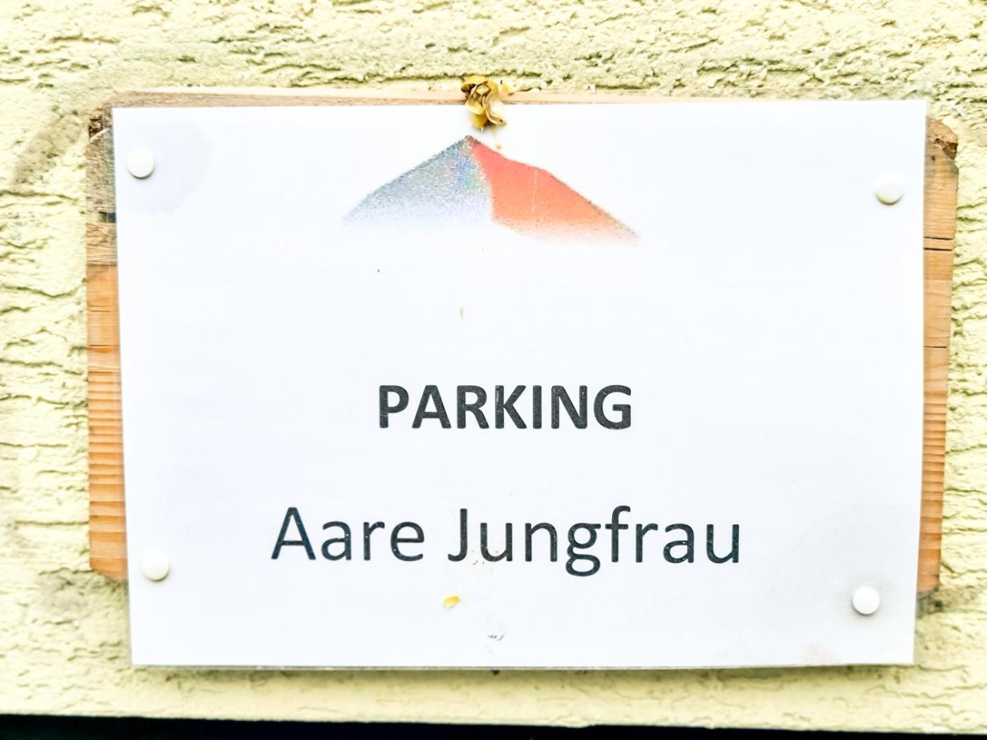 Nika Apartment - Aare Jungfrau AG