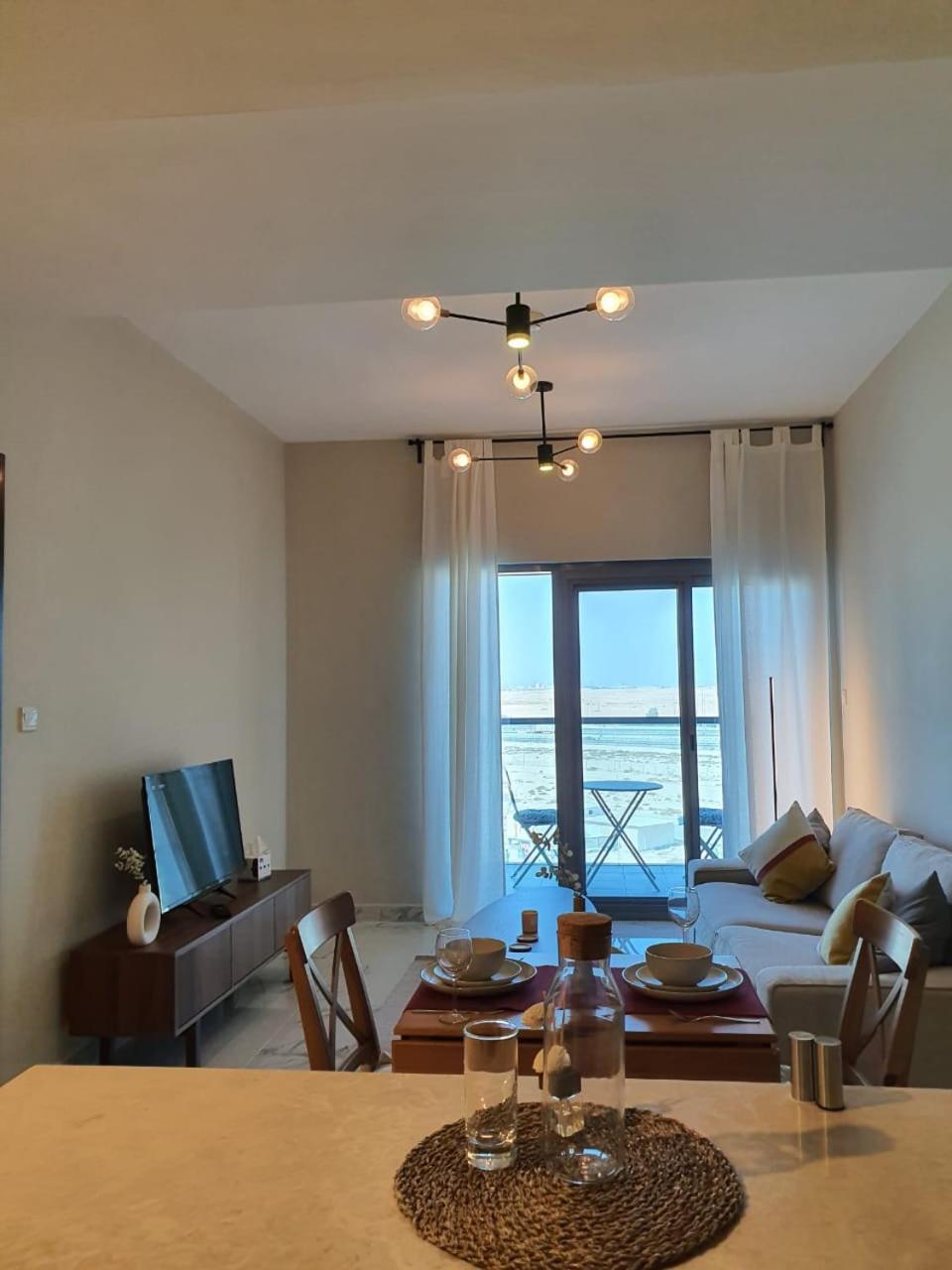Cozy 1-bedroom apartment in Dubai South with Pool