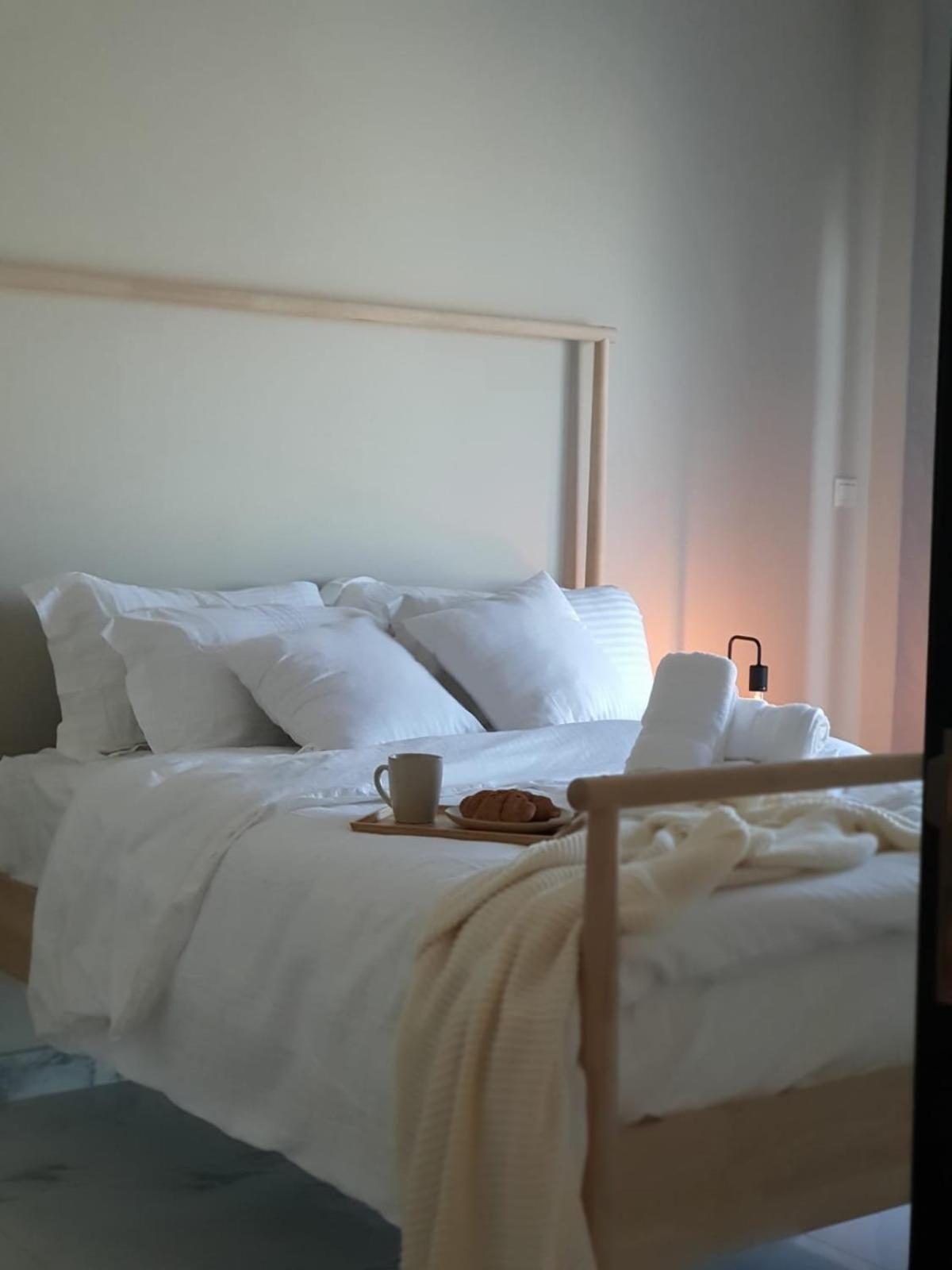 Cozy 1-bedroom apartment in Dubai South with Pool