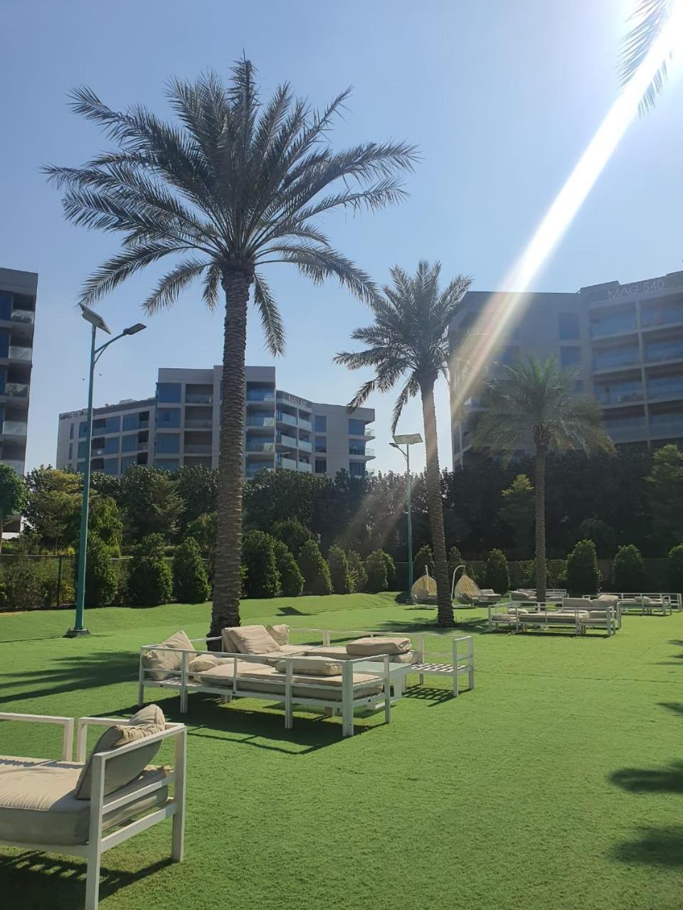 Cozy 1-bedroom apartment in Dubai South with Pool