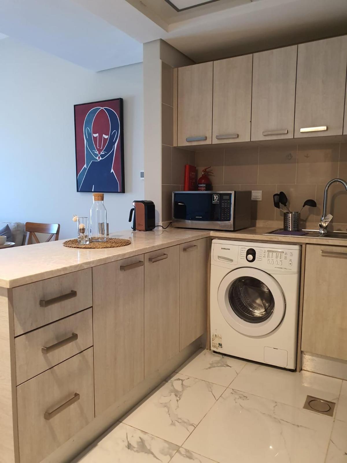 Cozy 1-bedroom apartment in Dubai South with Pool