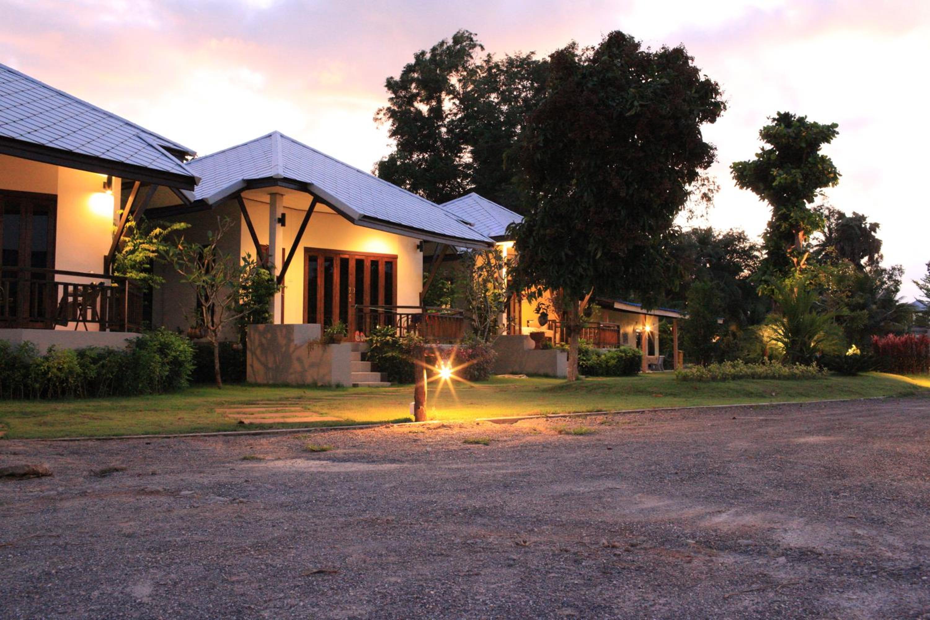 Hotel Saphli Villa - Image 1