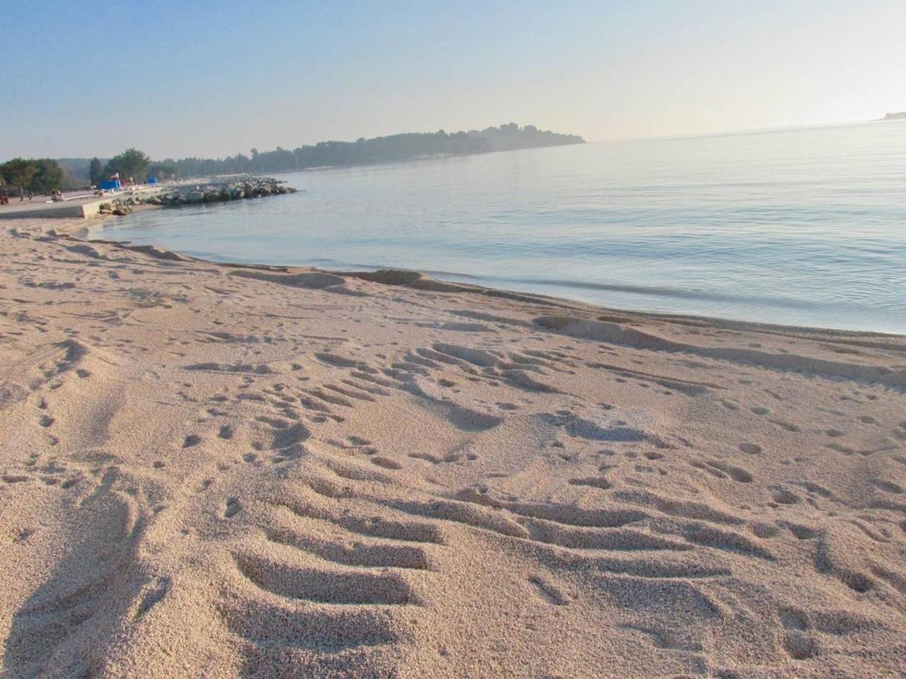 Lovely apartment few minutes from the beach view 5