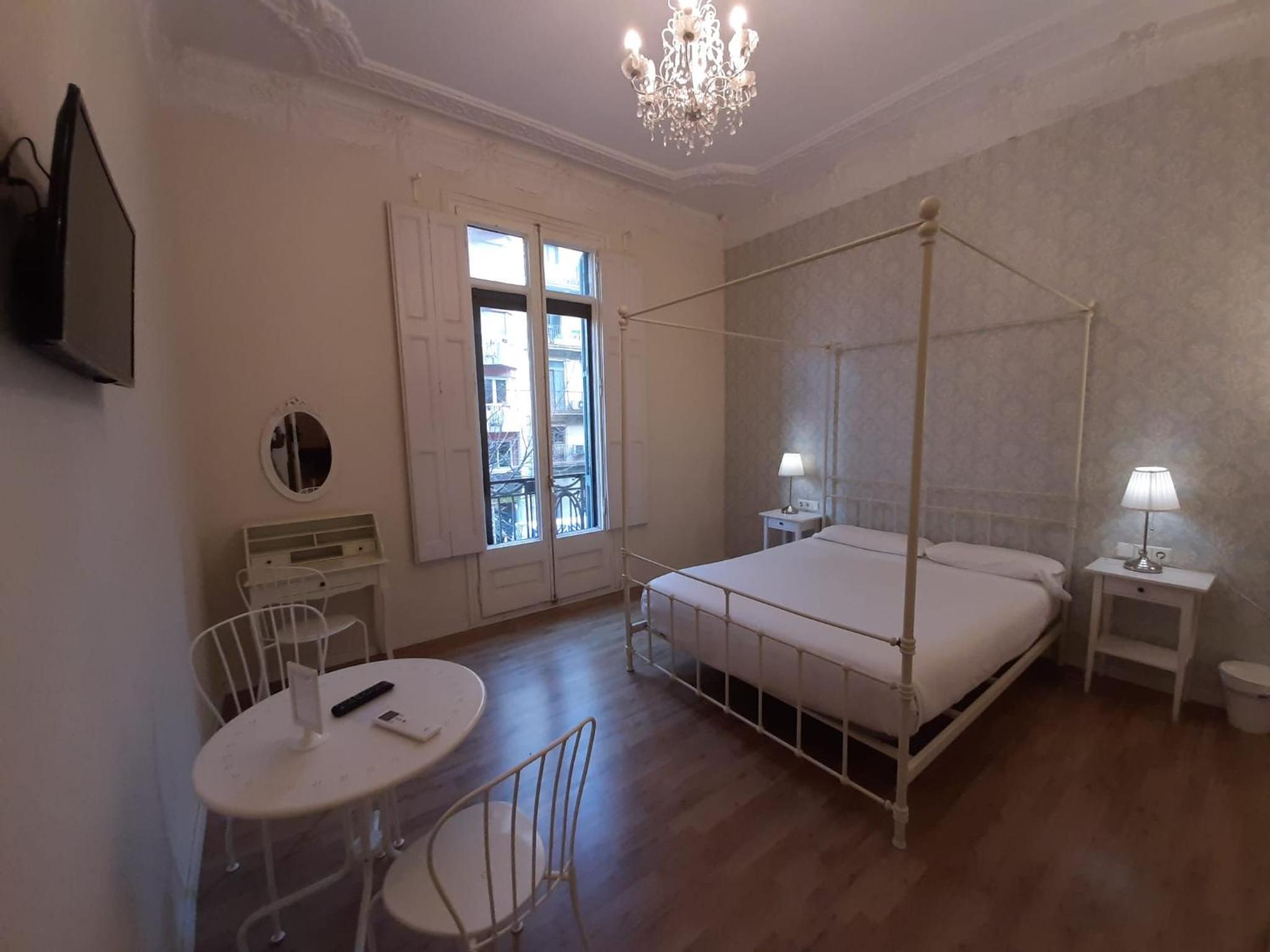 Lumine Luxury Suites by gaiarooms