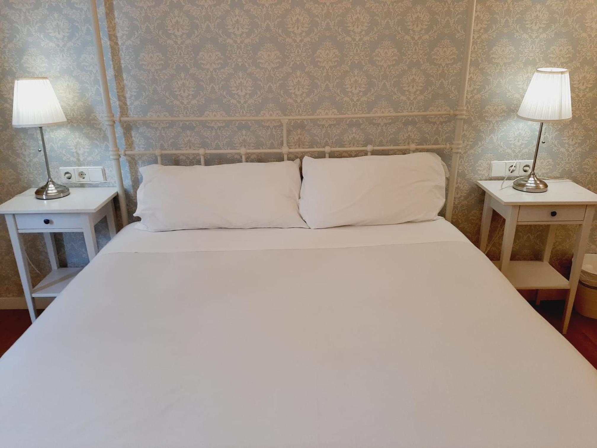Lumine Luxury Suites by gaiarooms