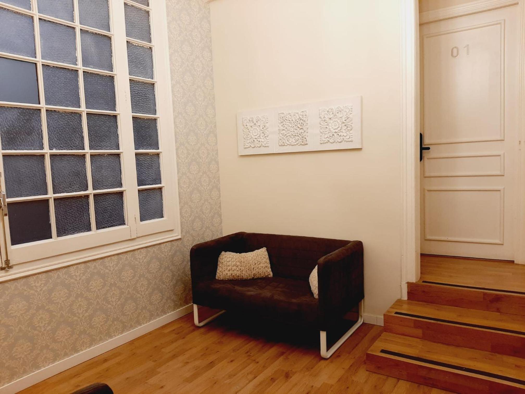 Lumine Luxury Suites by gaiarooms