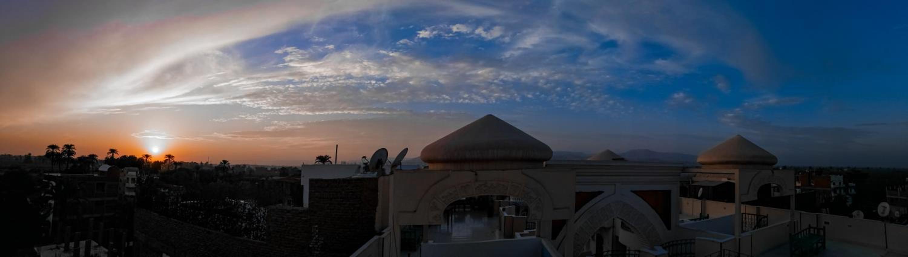 Al Hambra Hotel photo 4
