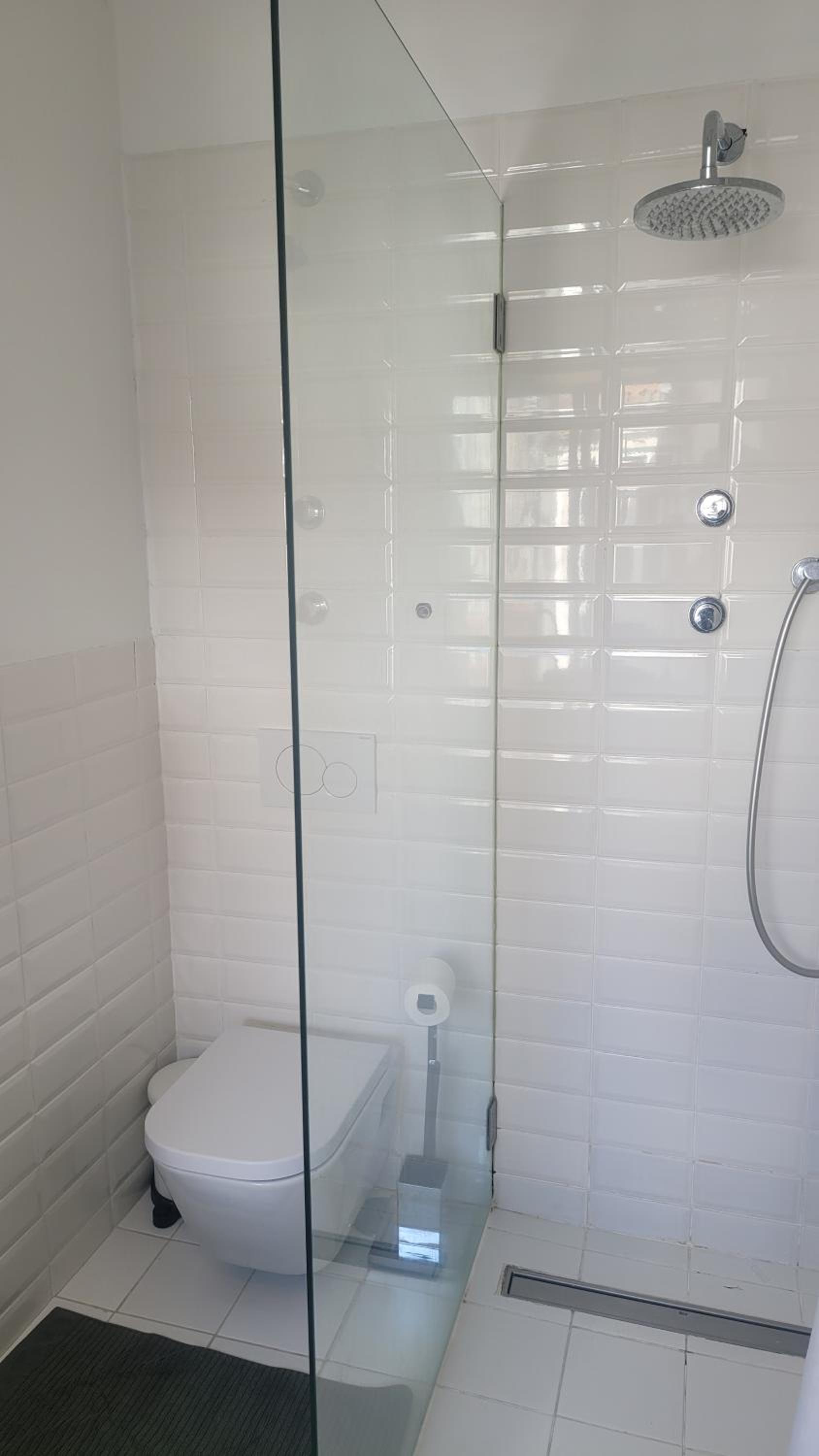Tiny suite with private bathroom - Bairro Alto view 3