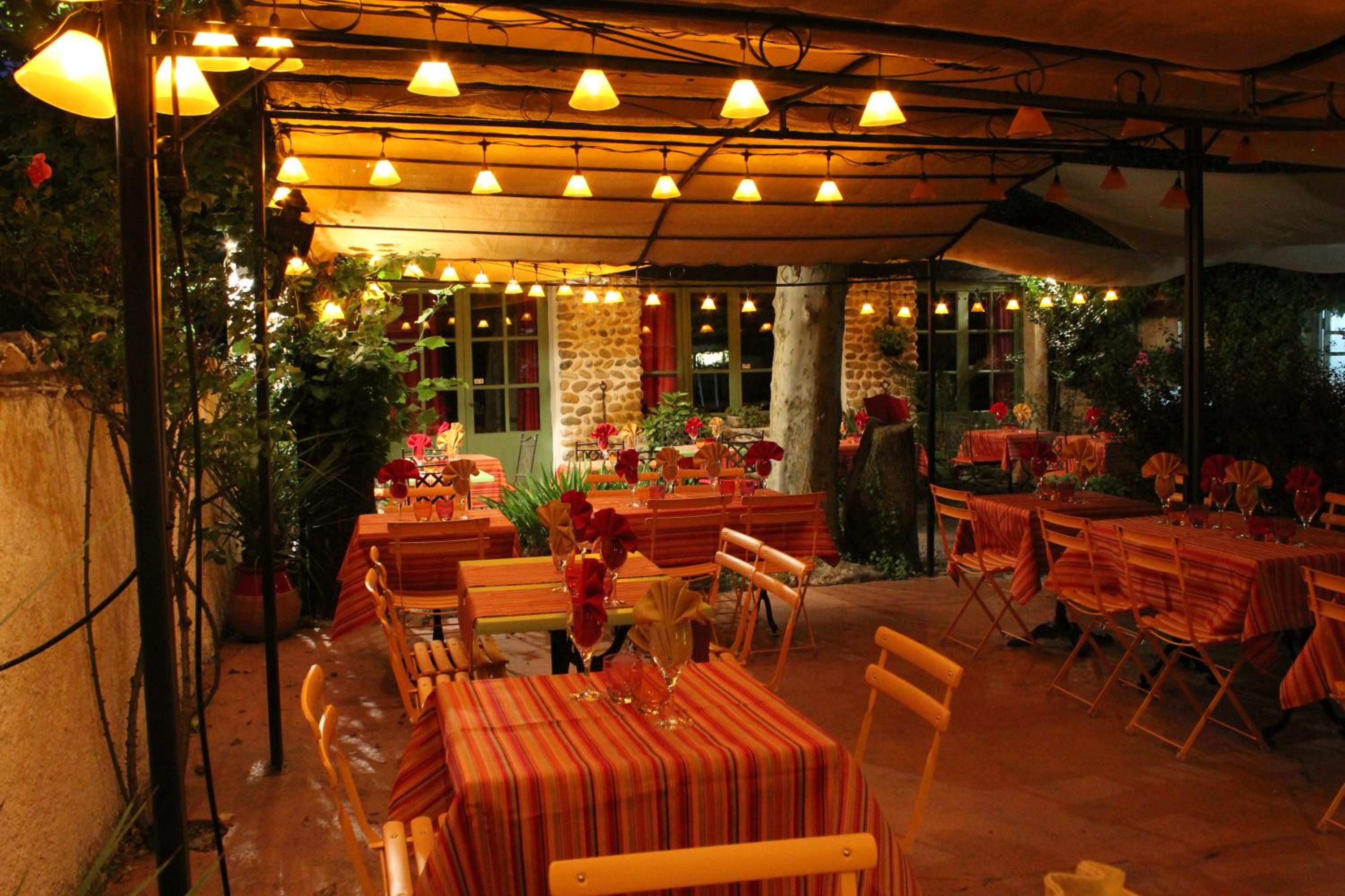 restaurant