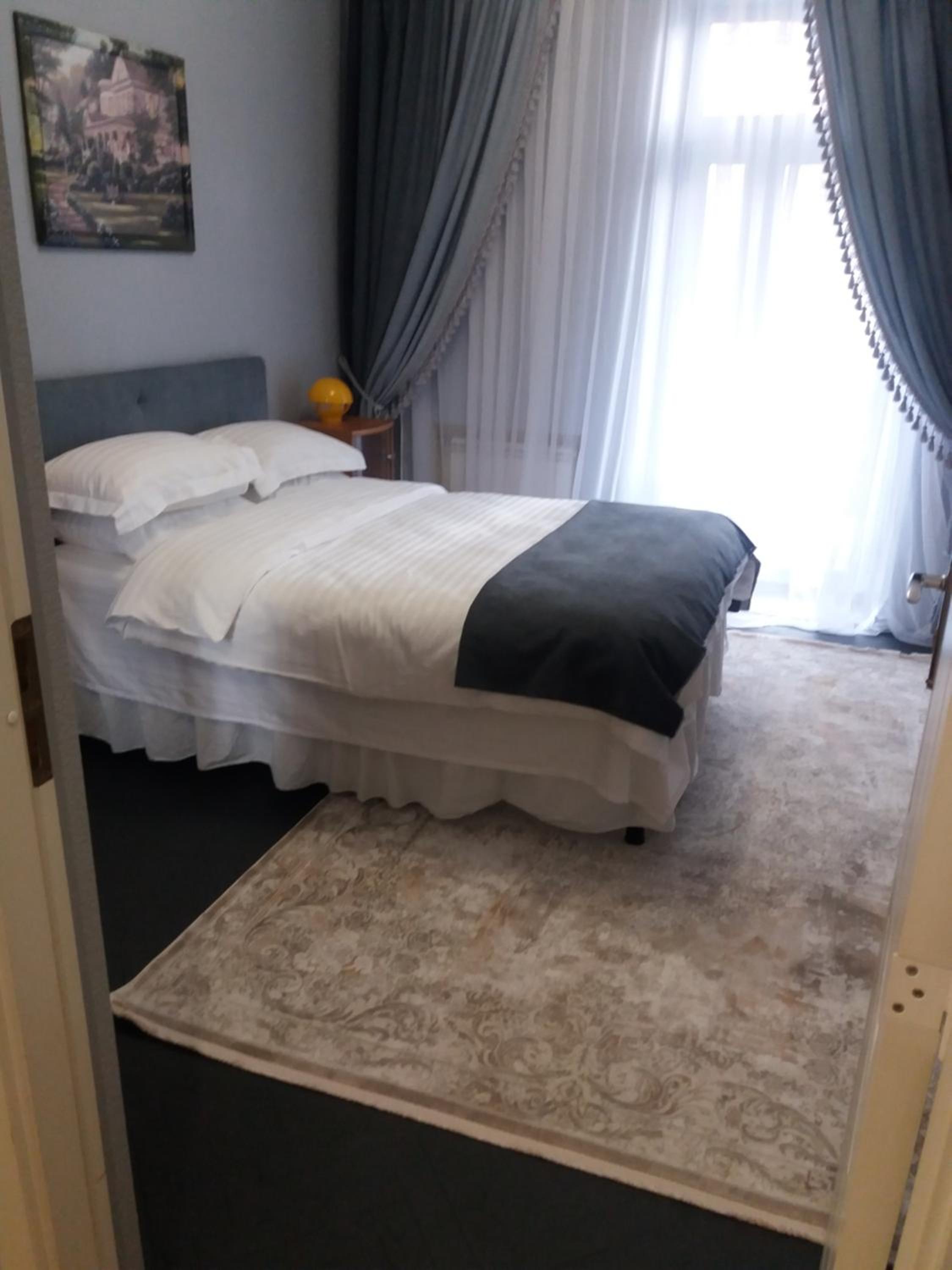 Apartment u Lidii in center of Kiev near railways station
