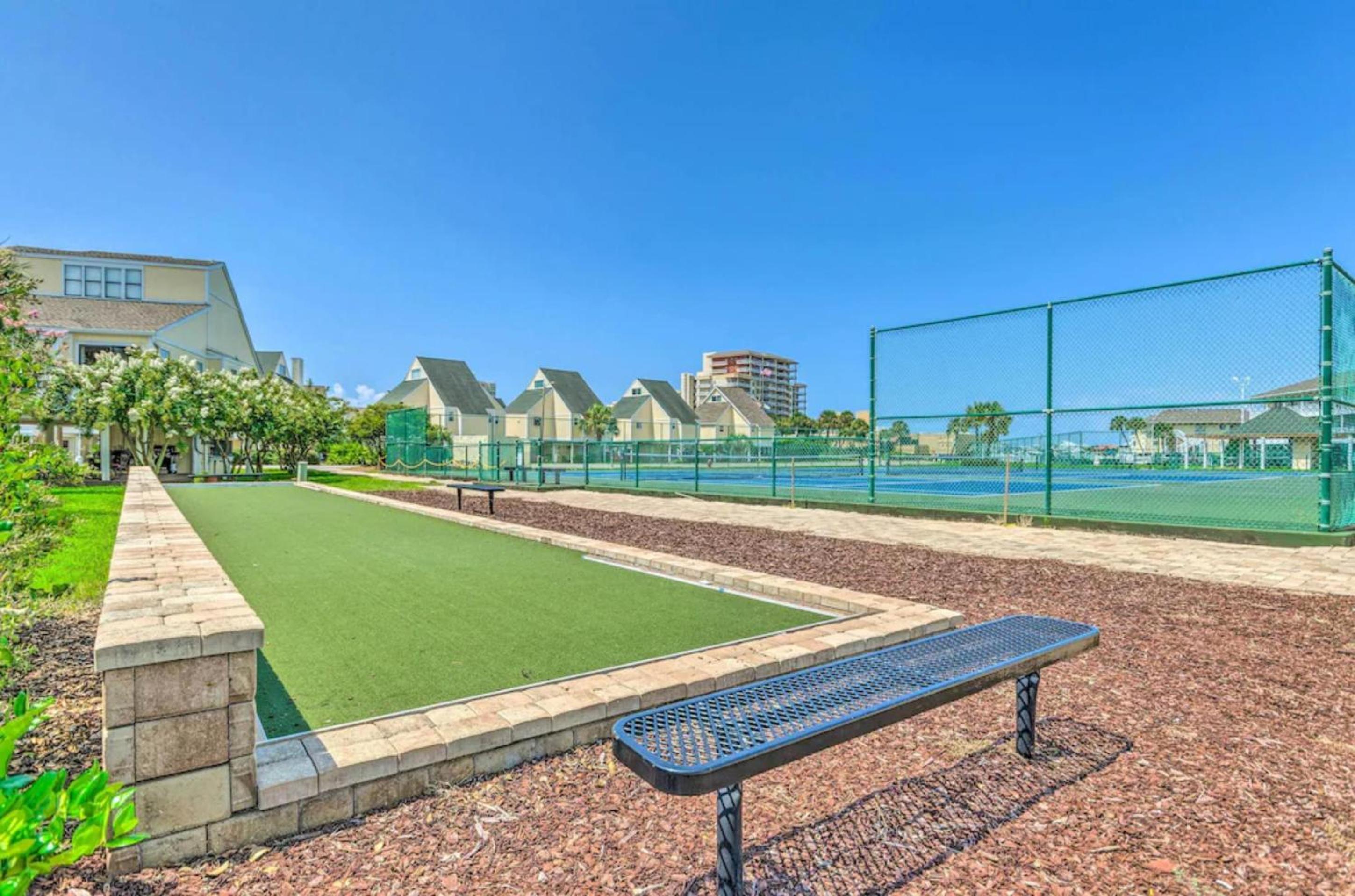Sandpiper Cove by Panhandle Getaways