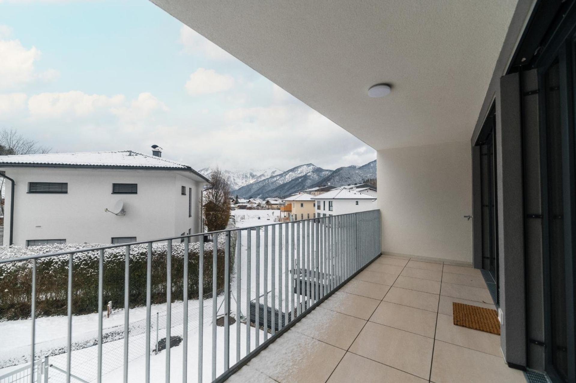 Ferienwohnung Bergsonne mit Sonnenbalkon und Tiefgaragen Parkplatz