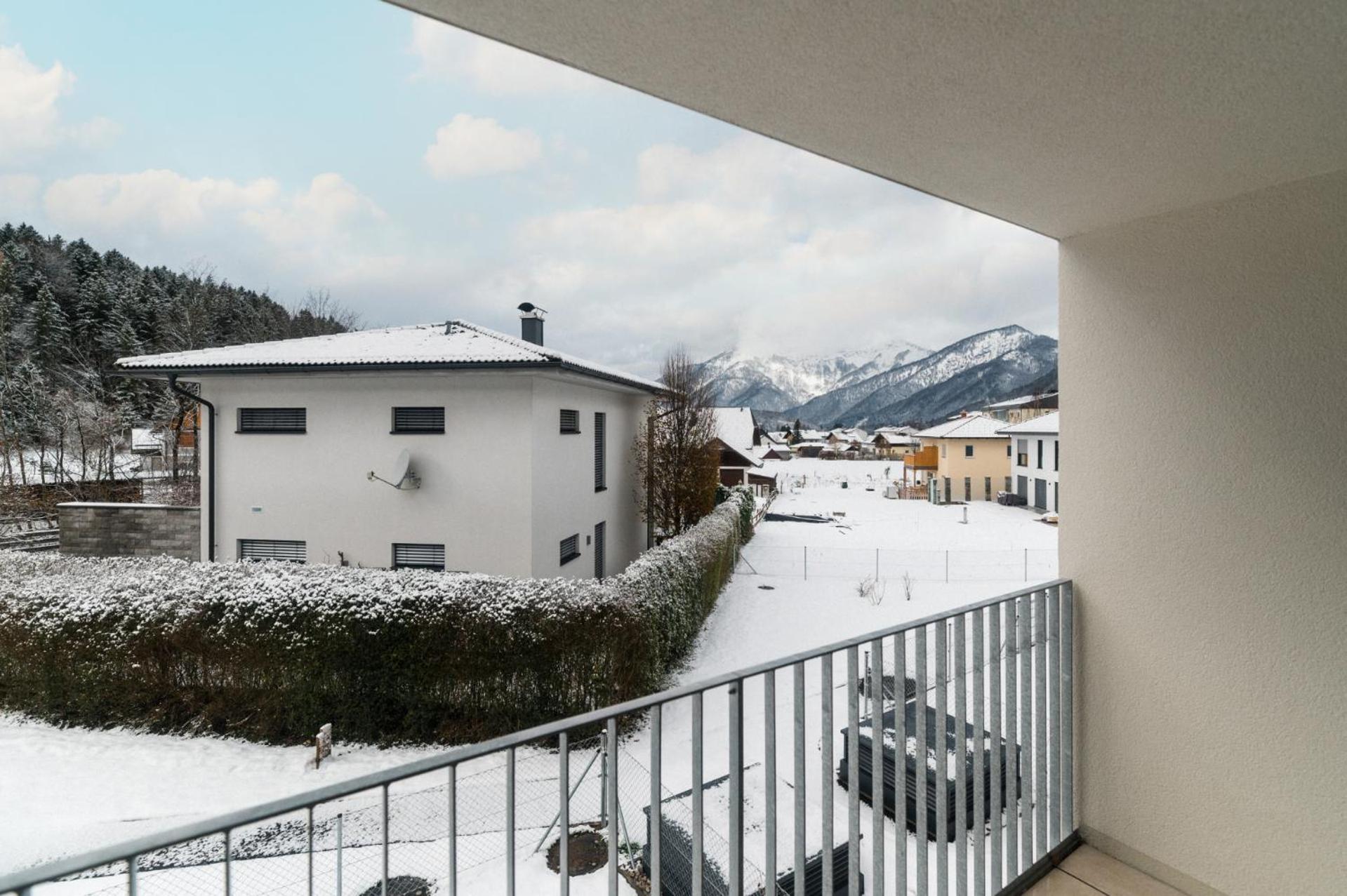 Ferienwohnung Bergsonne mit Sonnenbalkon und Tiefgaragen Parkplatz