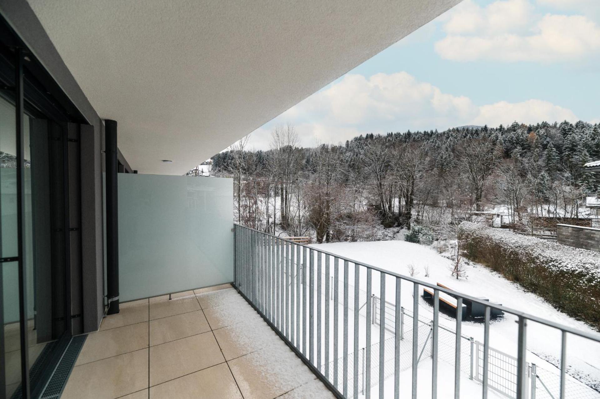 Ferienwohnung Bergsonne mit Sonnenbalkon und Tiefgaragen Parkplatz