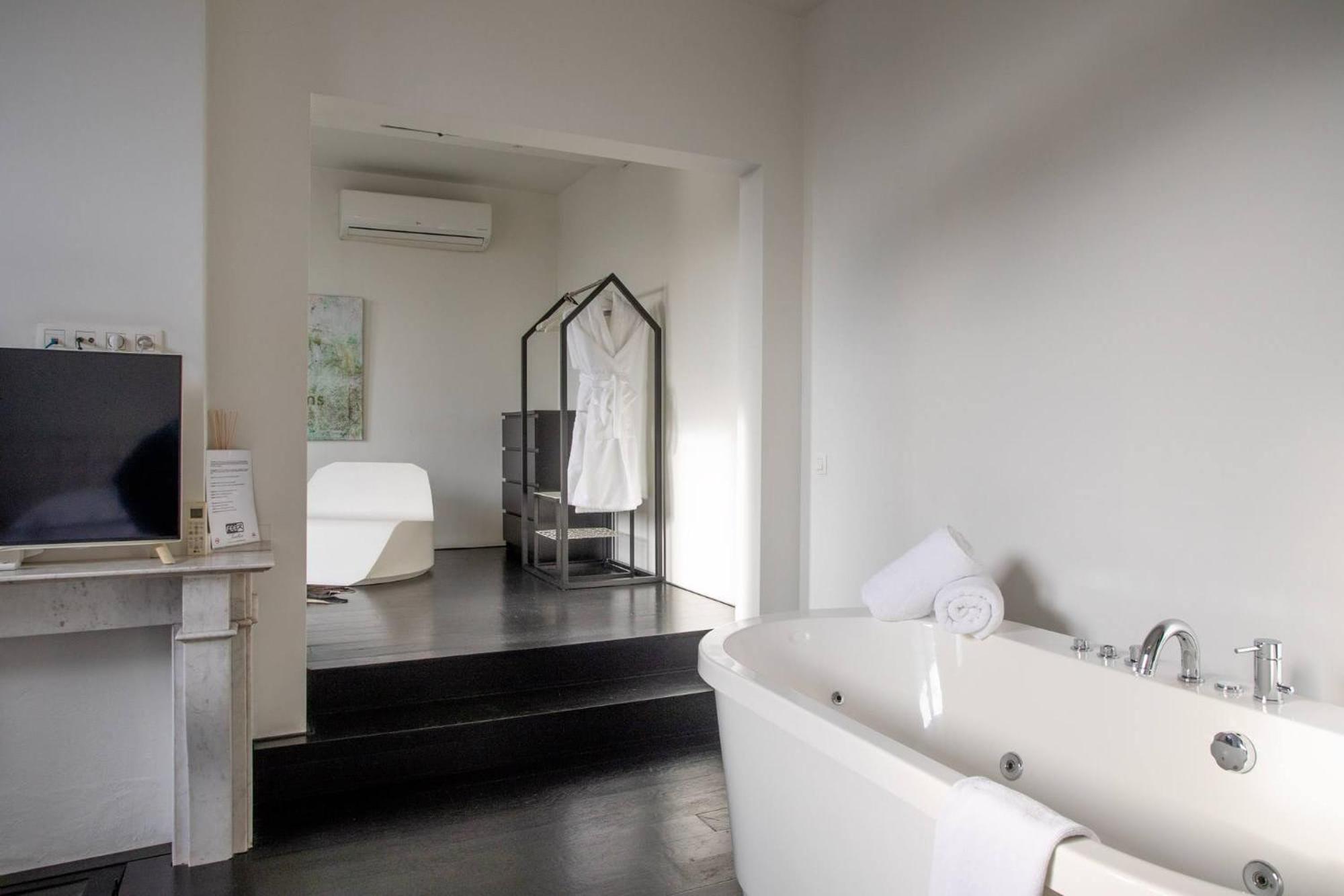B&B Suites FEEK