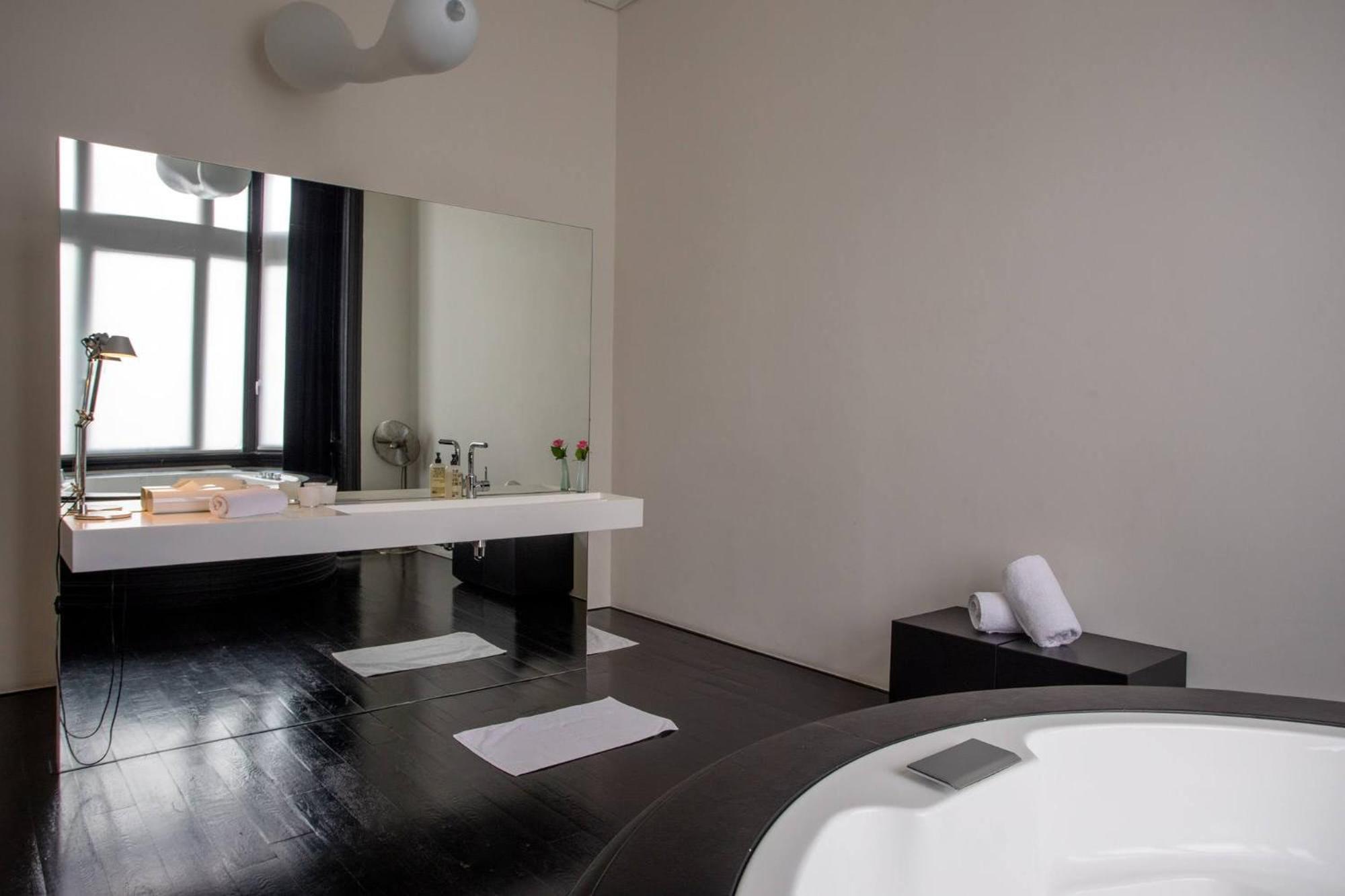 B&B Suites FEEK