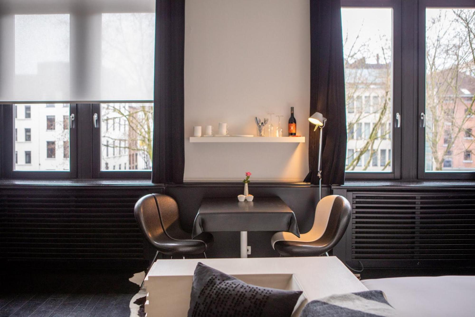 B&B Suites FEEK
