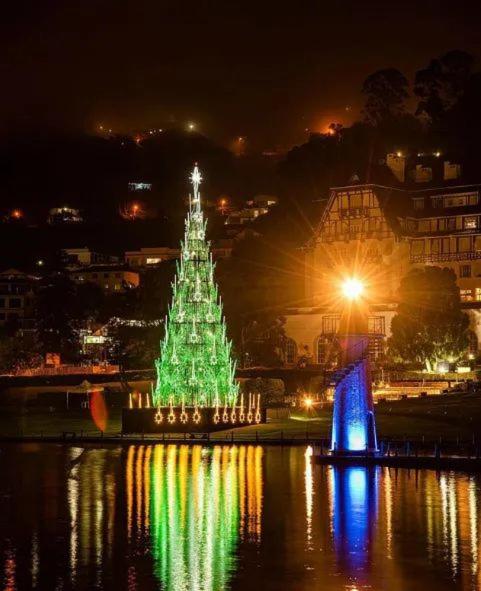 Palácio Quitandinha Espetacular Apartamento com Vista para o Lago