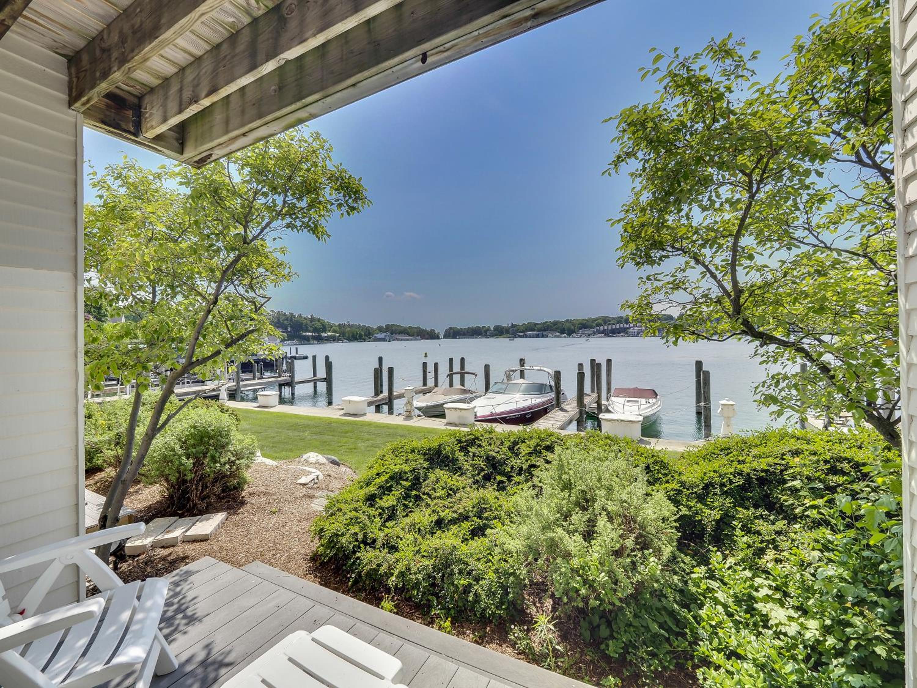 103 Edgewater Inn view 3