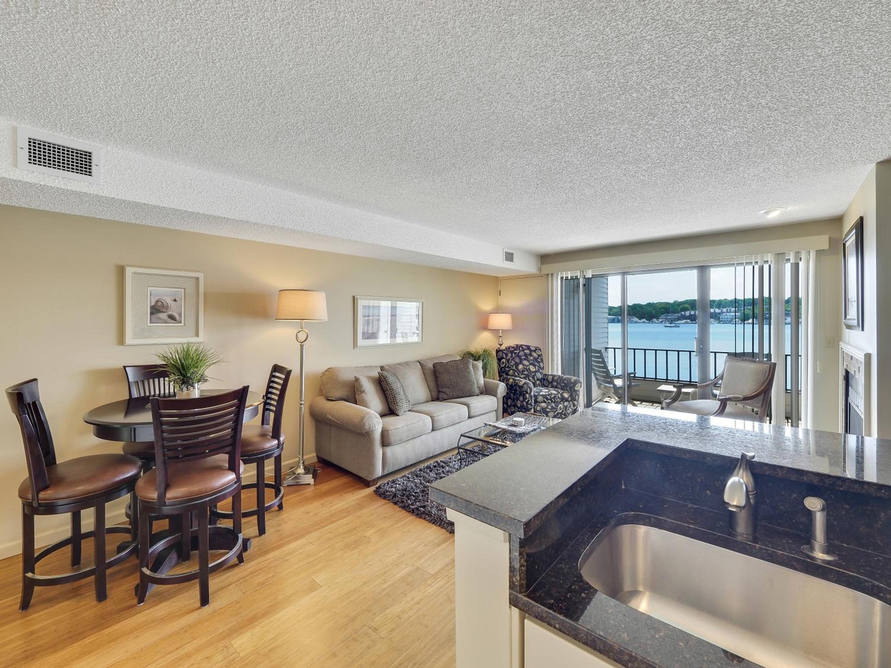 225 Edgewater Inn view 2