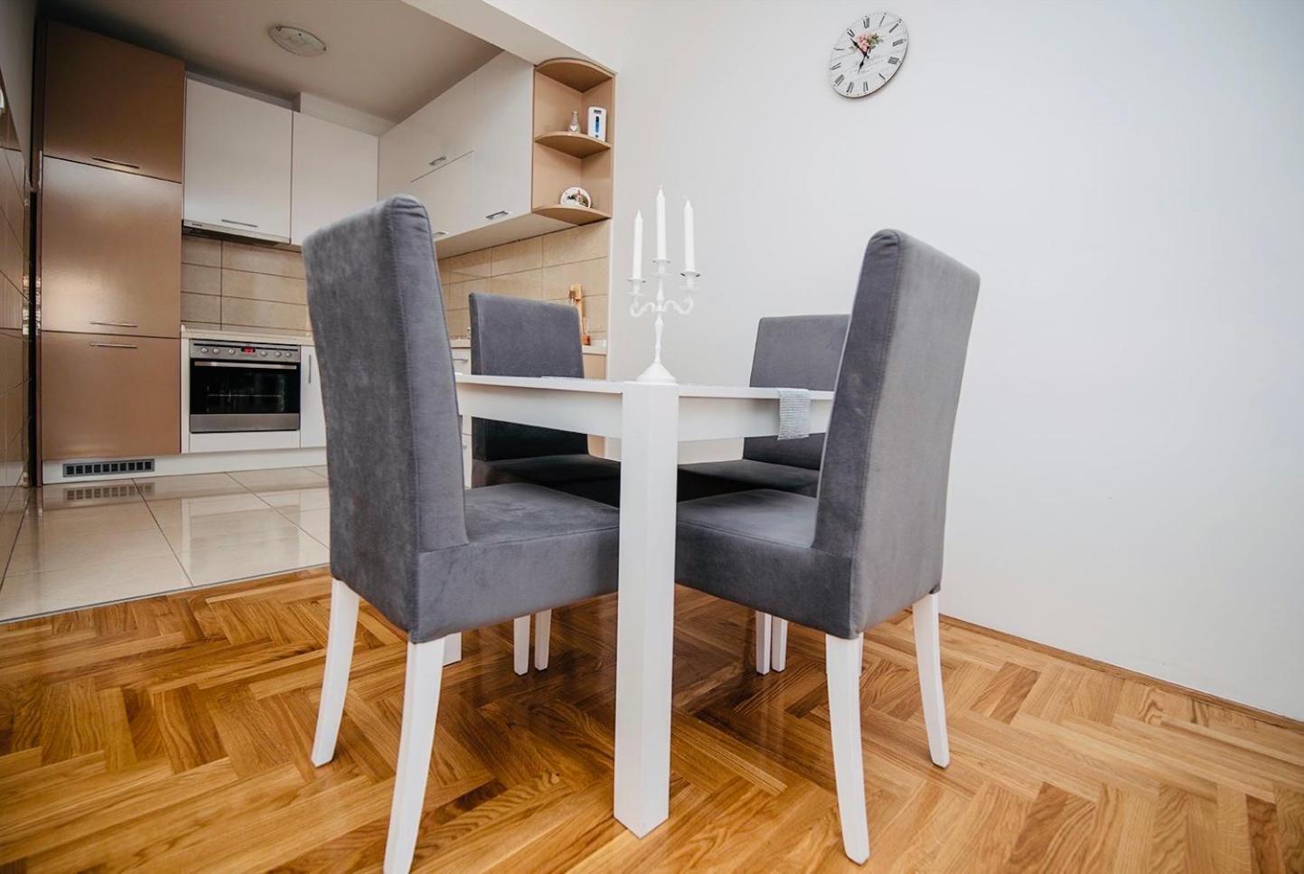 Harmonija 3 en Trebinje — kitchen