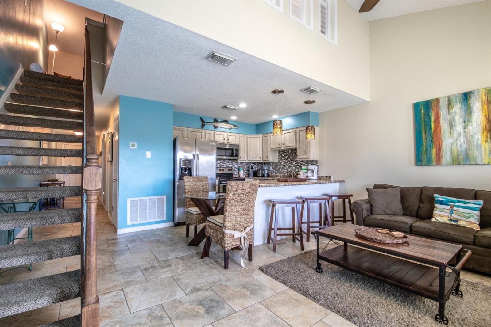 9 G, Two Bedroom Condo view 4