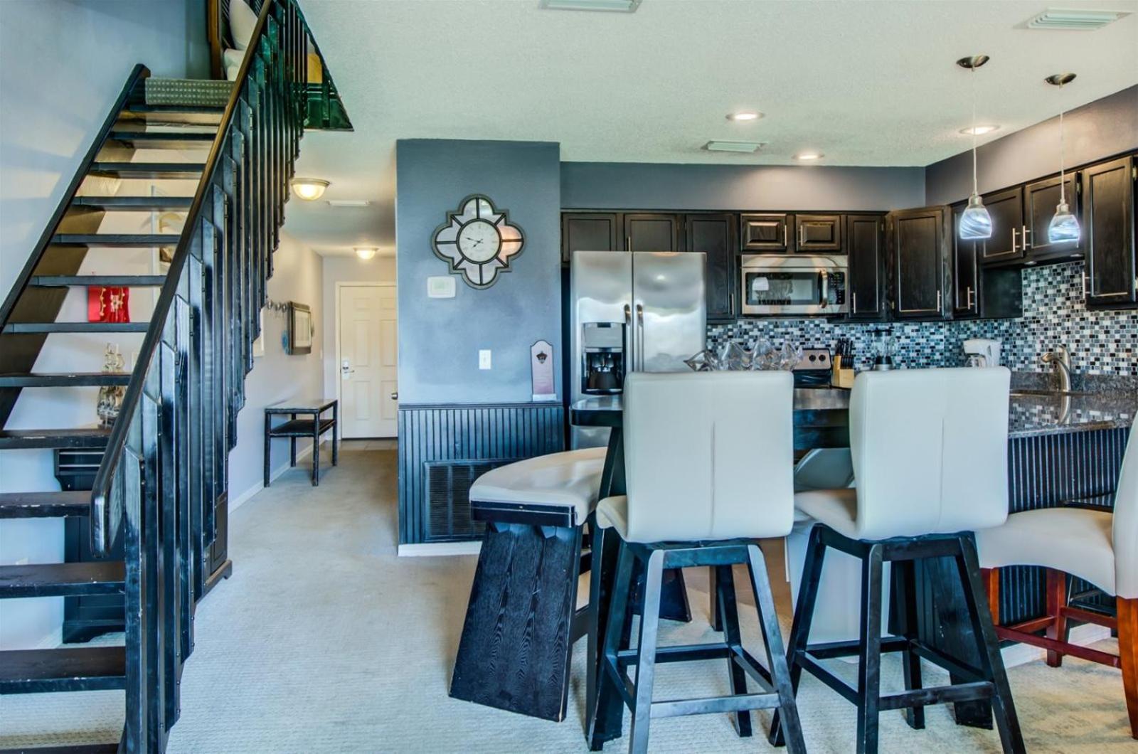 Seacove 7E 2 Bedroom Condo view 2