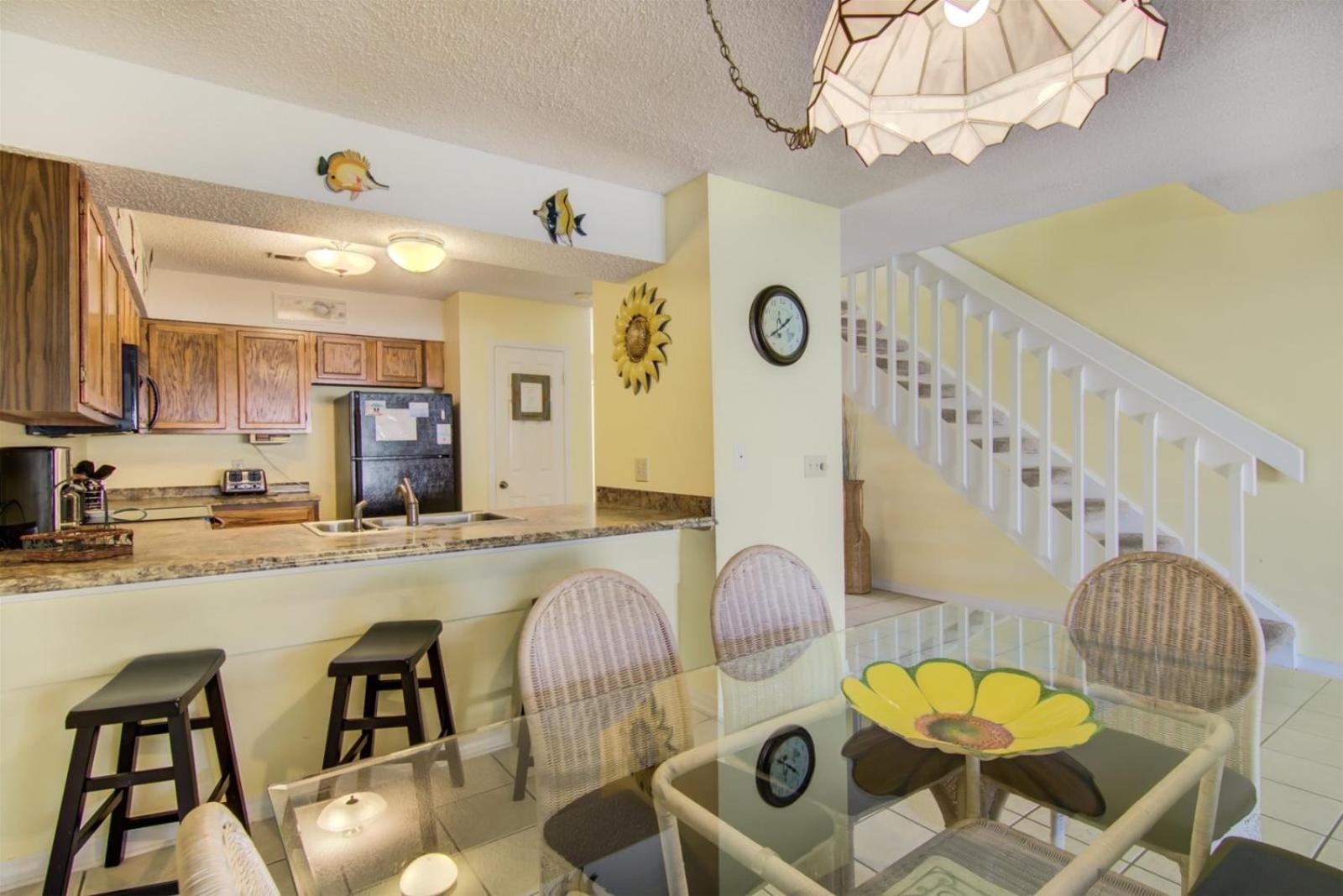 3 A, Three Bedroom Townhome view 2