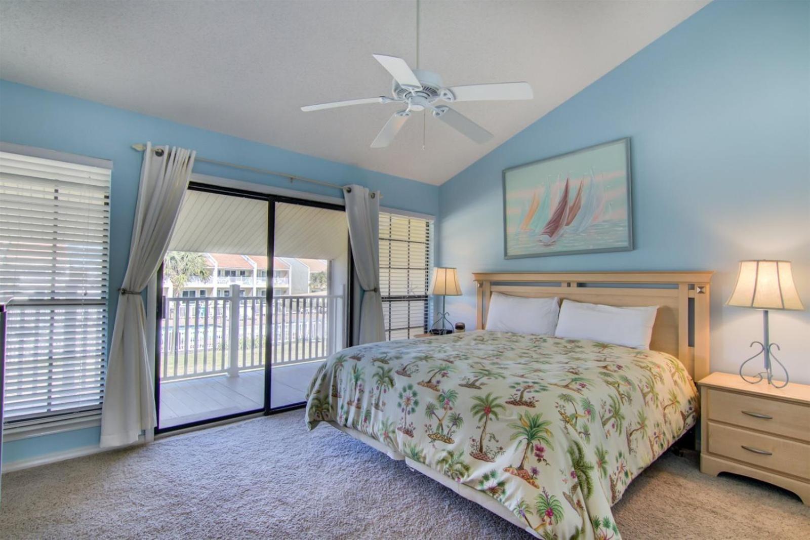 3 A, Three Bedroom Townhome view 3