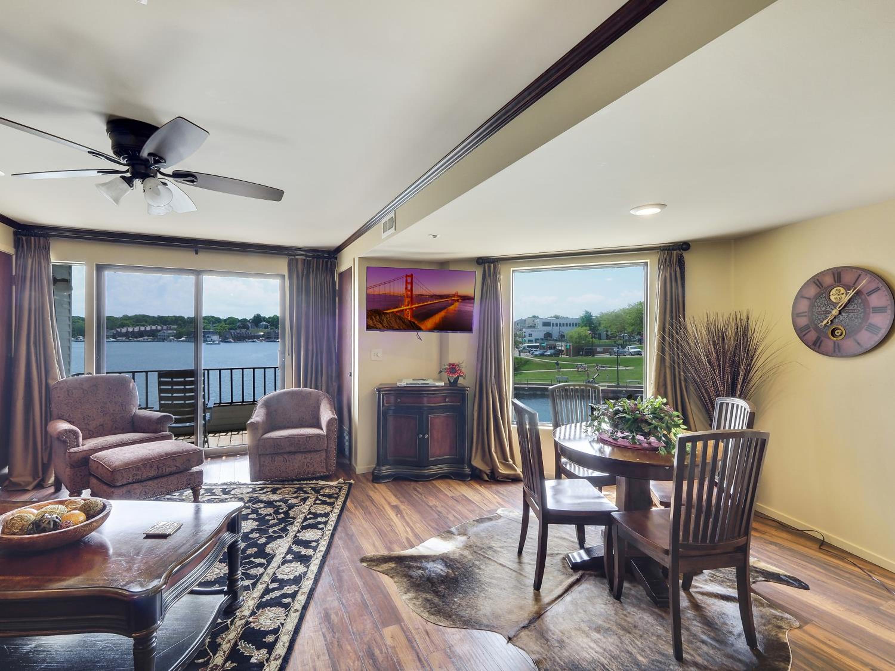 234 Edgewater Inn