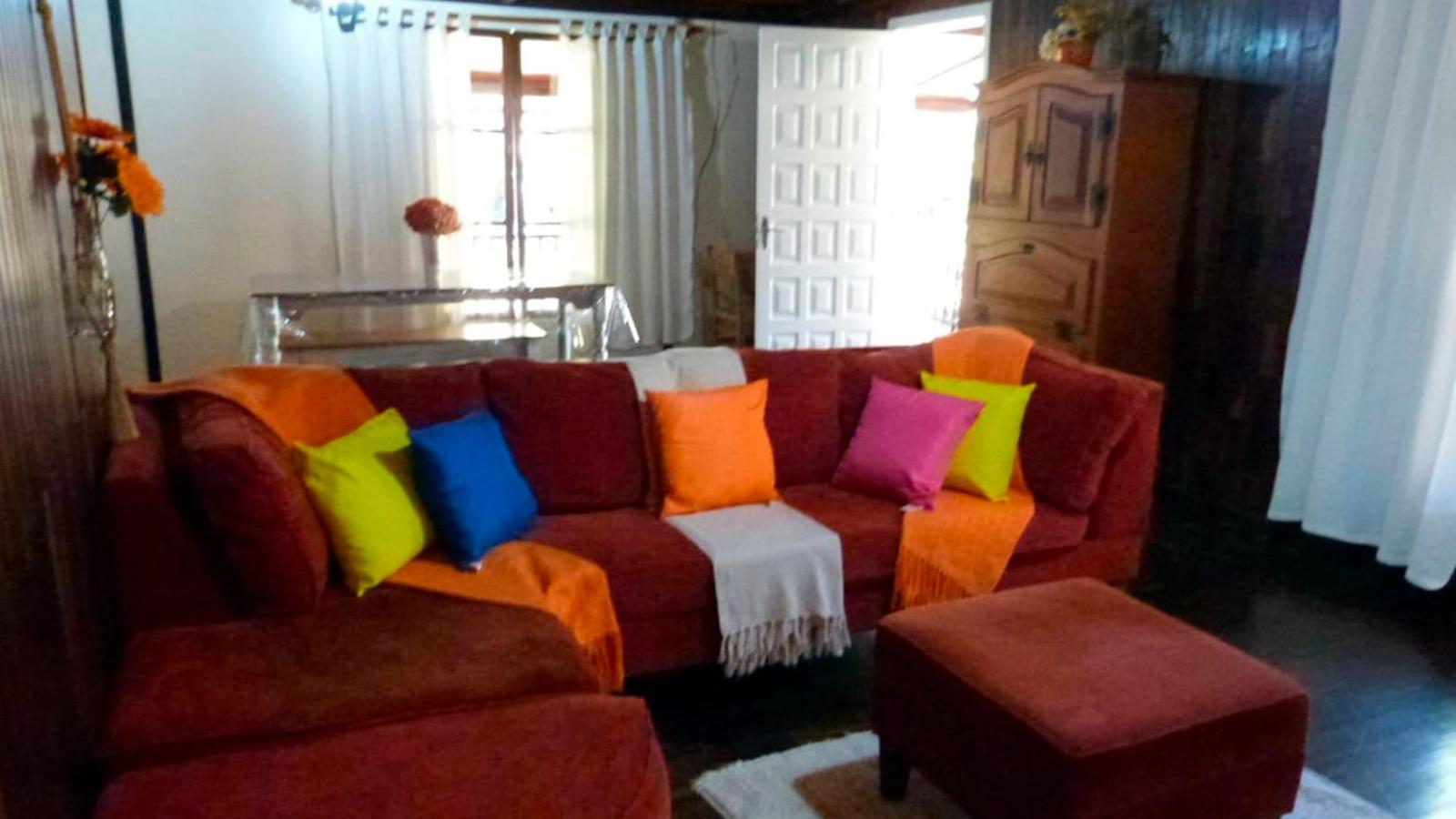 CASA EM CONDOMÍNIO