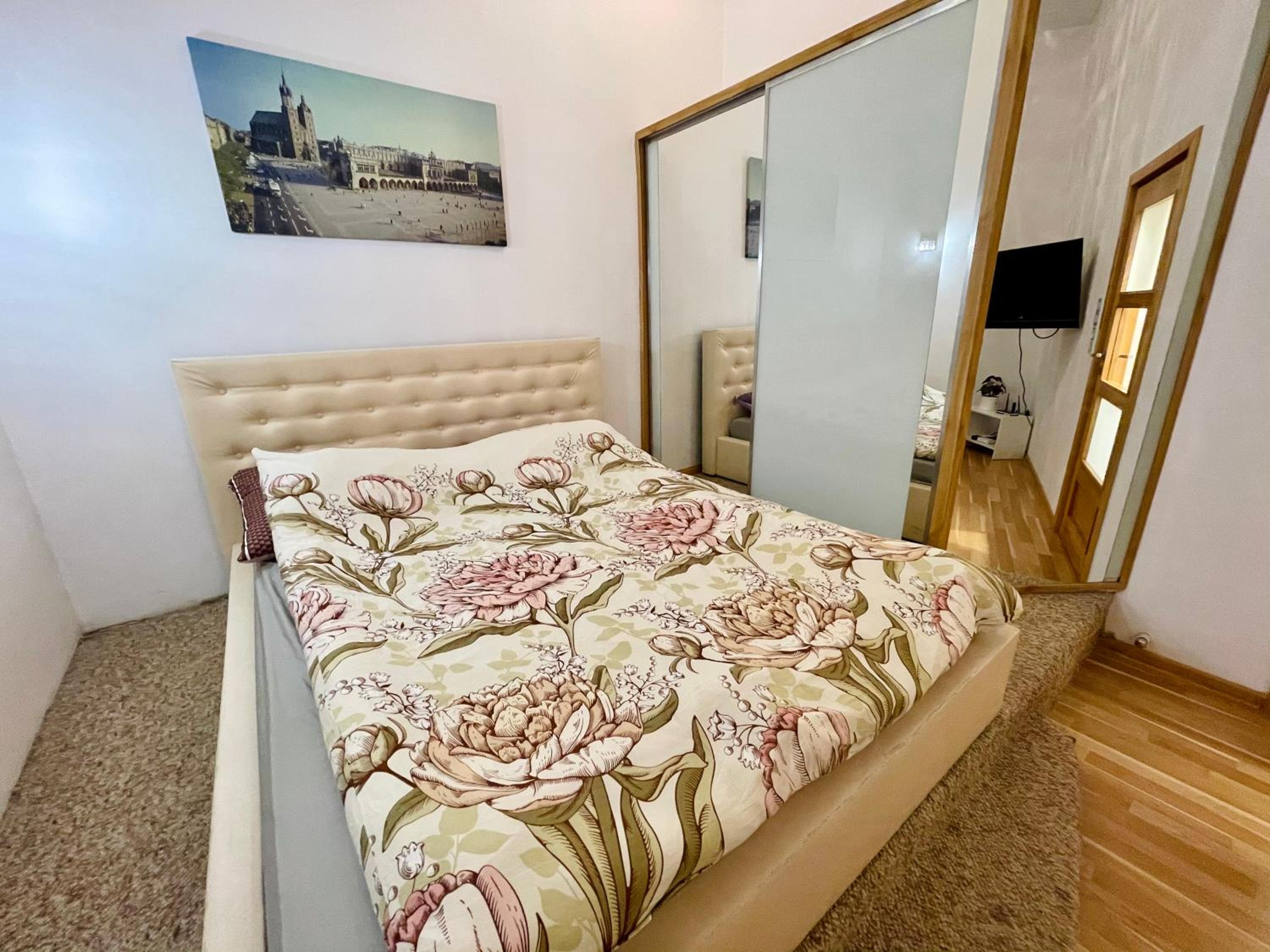 XXL Apartment Old Town 24 h - check in, Wi-Fi view 4