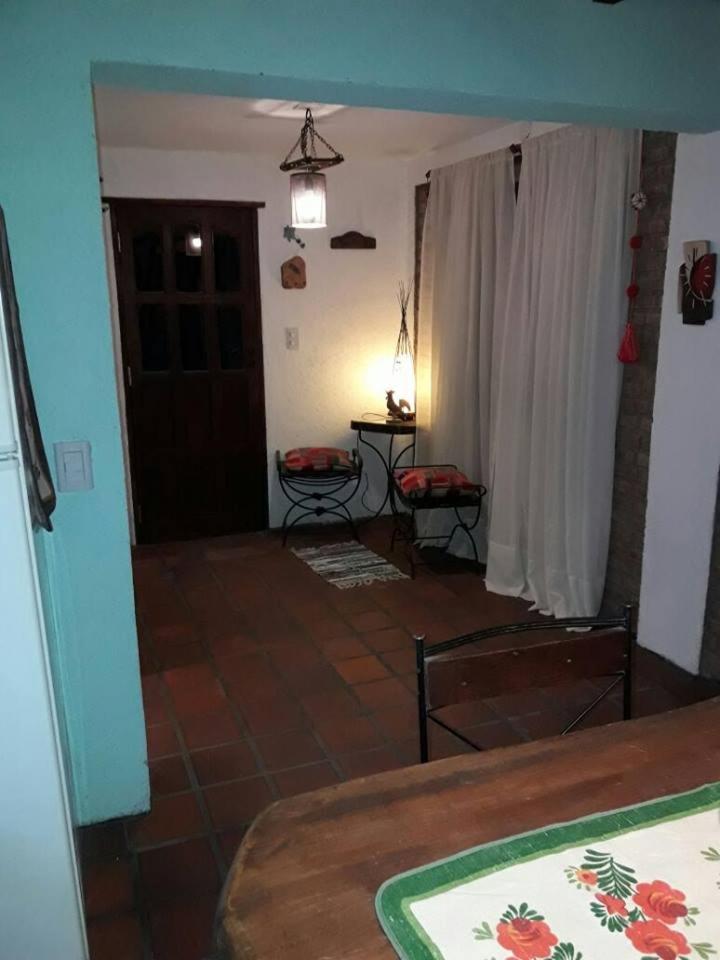 Lola Maria Apart