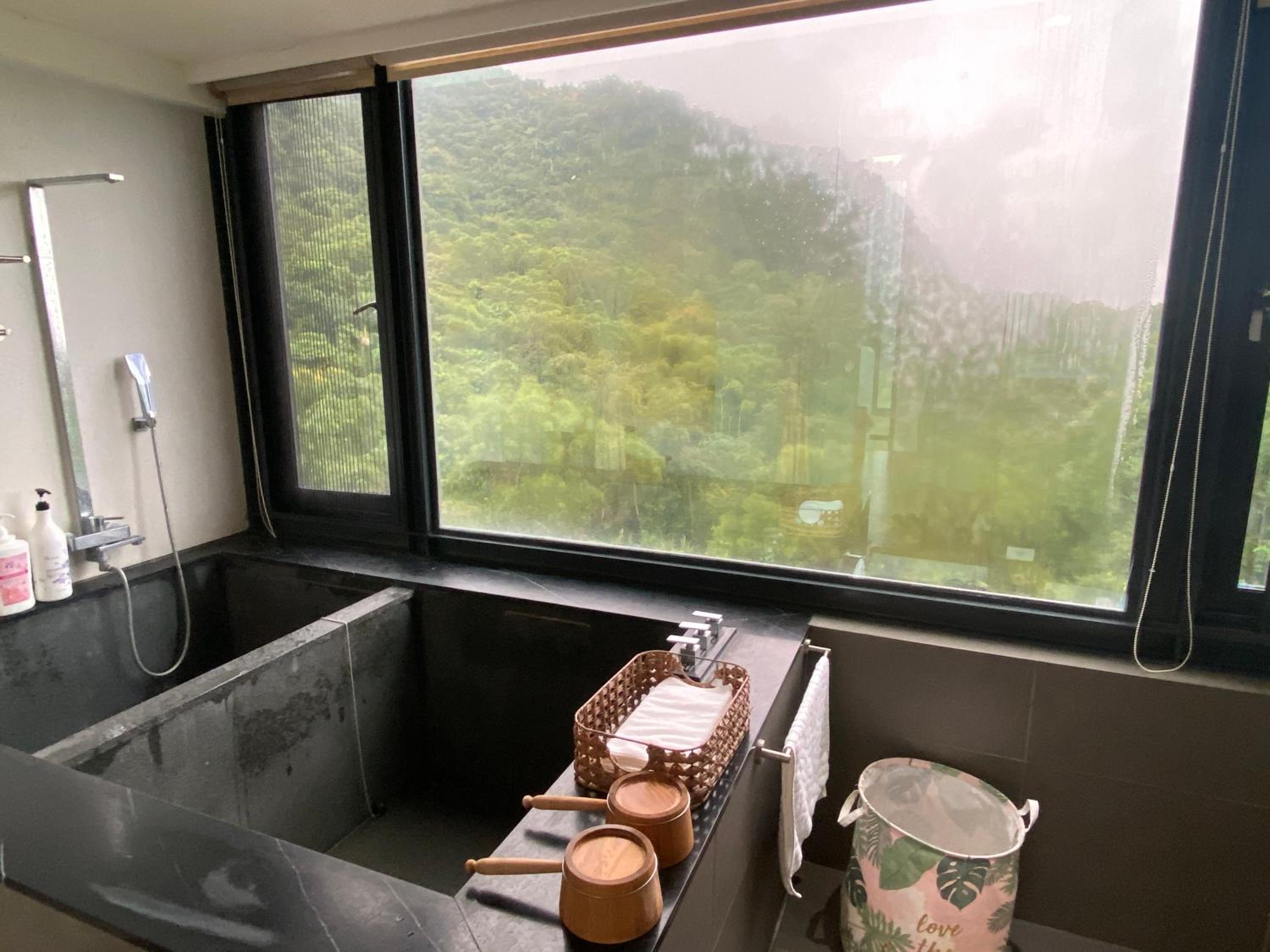 礁溪好好沐包棟溫泉Villa 龜山島景觀 客餐廳可開伙 KTV Netflix 禁菸 戶外平面停車 view 2