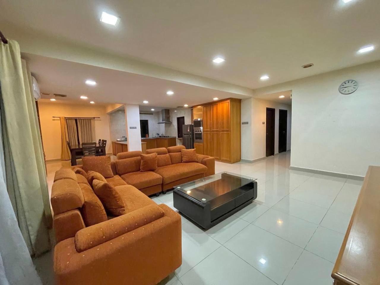 THE PENTHOUSE - MARINA COURT CONDO FAMILY 4 Bedrooms photo 5