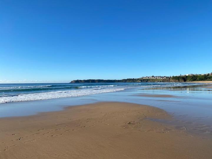 Escape to Jones Beach Kiama - Beachfront unit with direct beach access & views