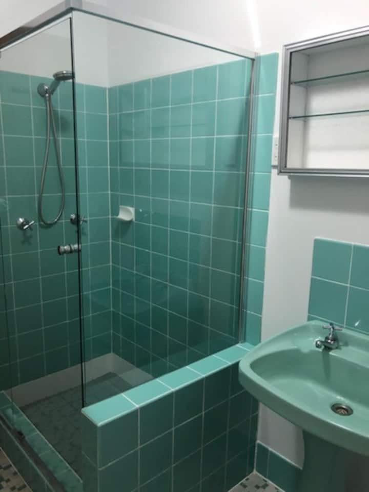 Escape to Jones Beach Kiama - Beachfront unit with direct beach access & views