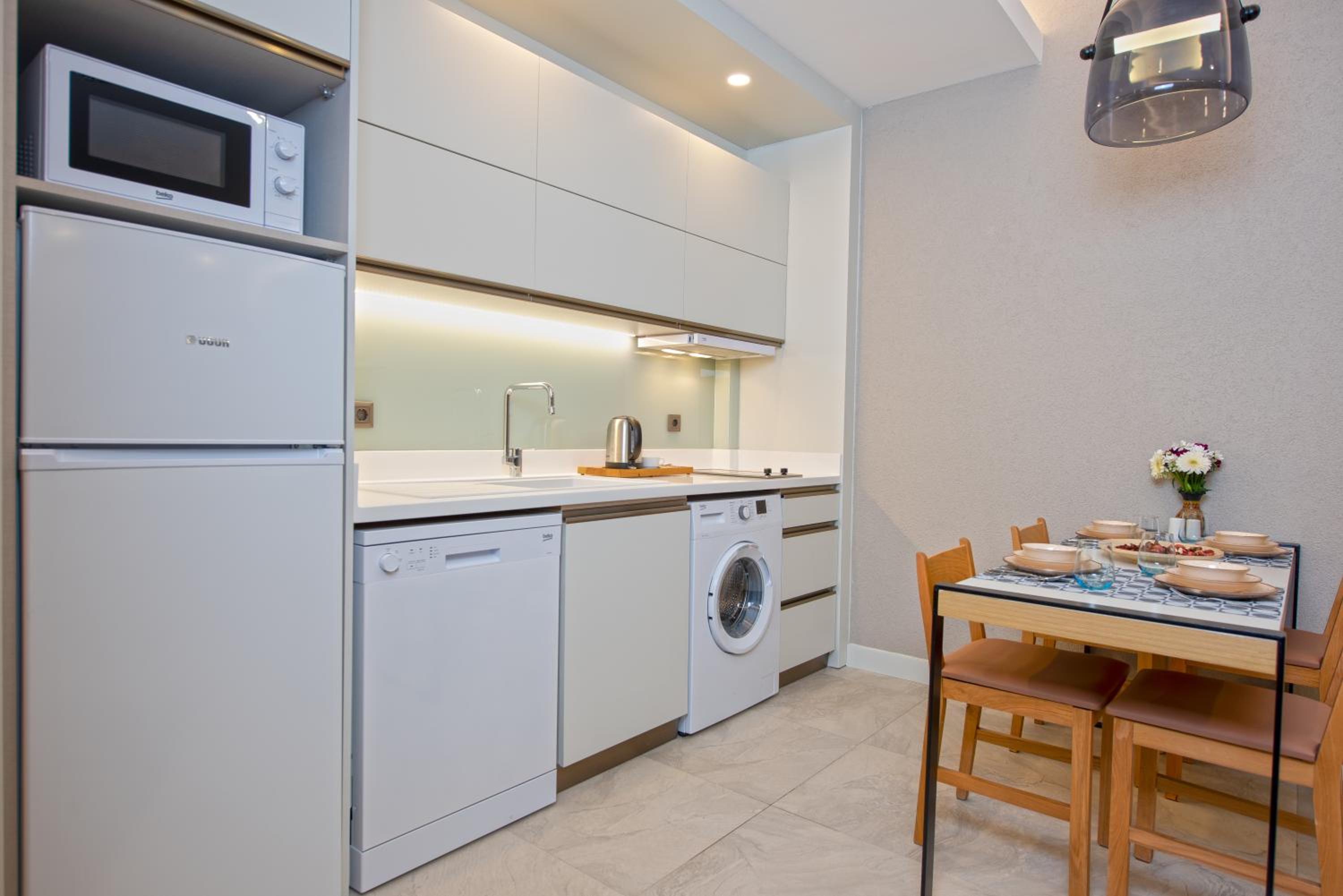 A Suite Side - Image 22