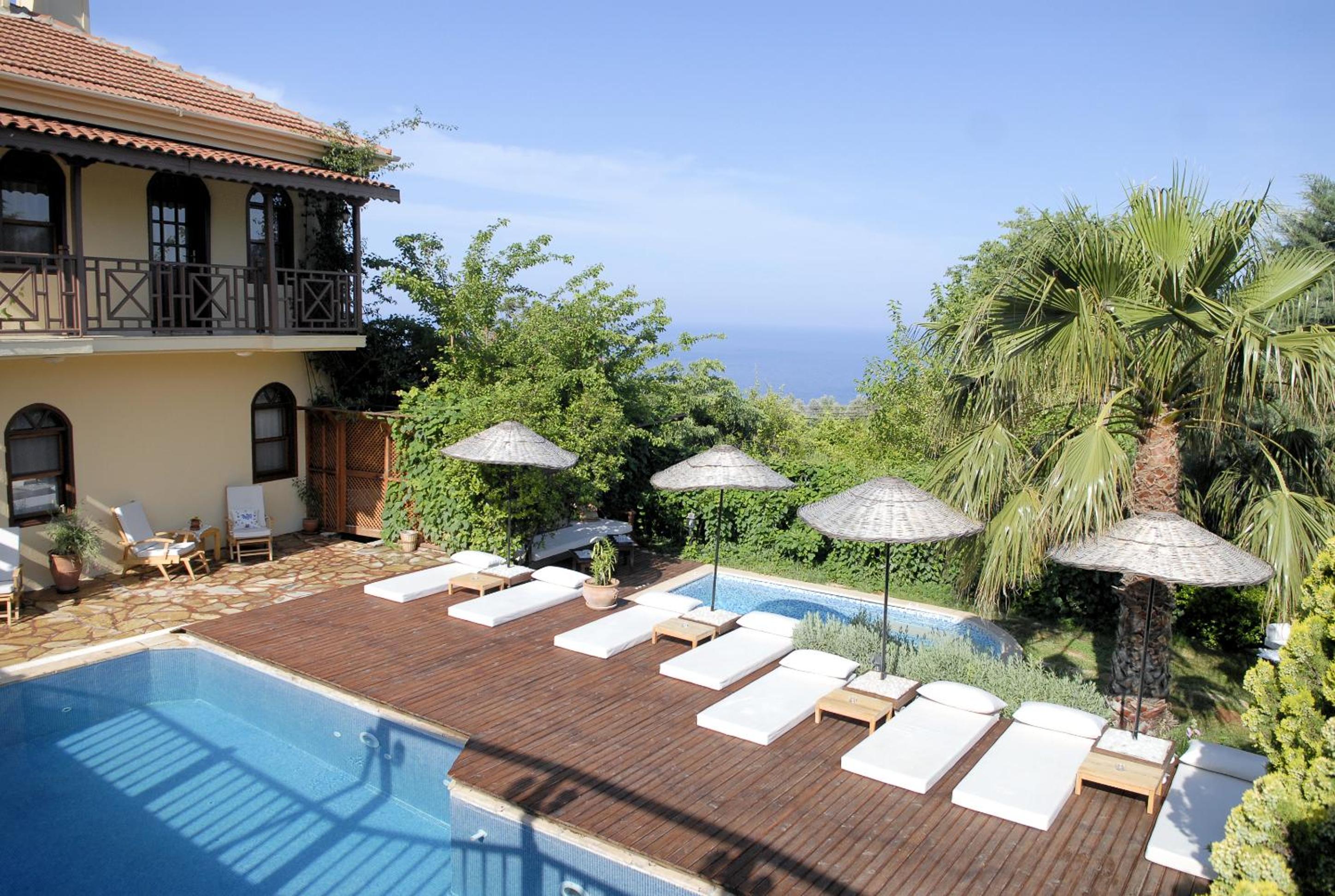 An unspoilt setting, luxurious surroundings and a warm, personal welcome view 4
