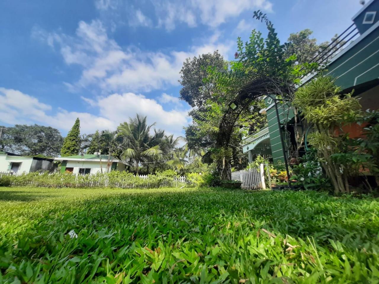 Savaz 7Bhk Villa Alibaug view 2