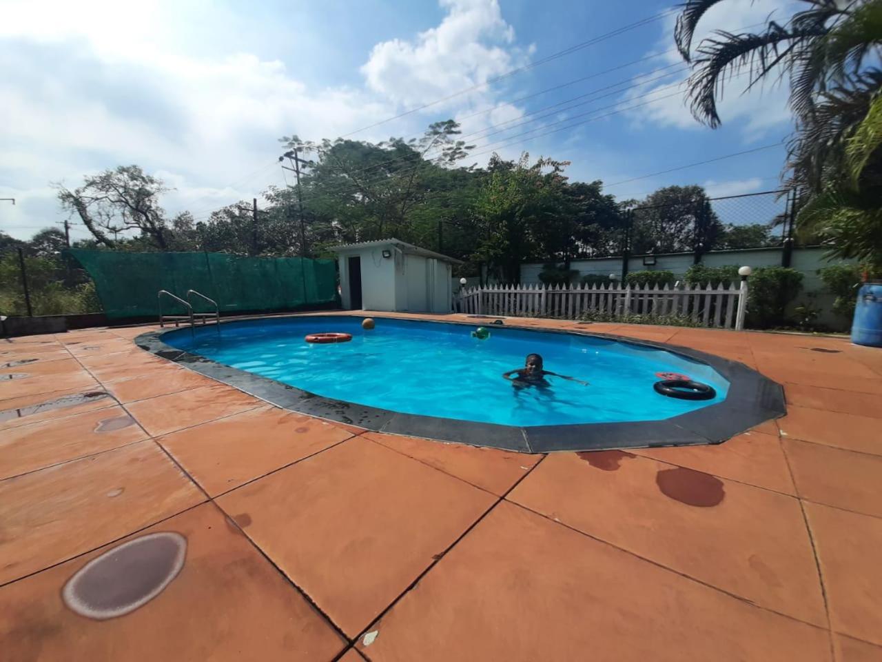 Savaz 7Bhk Villa Alibaug view 3